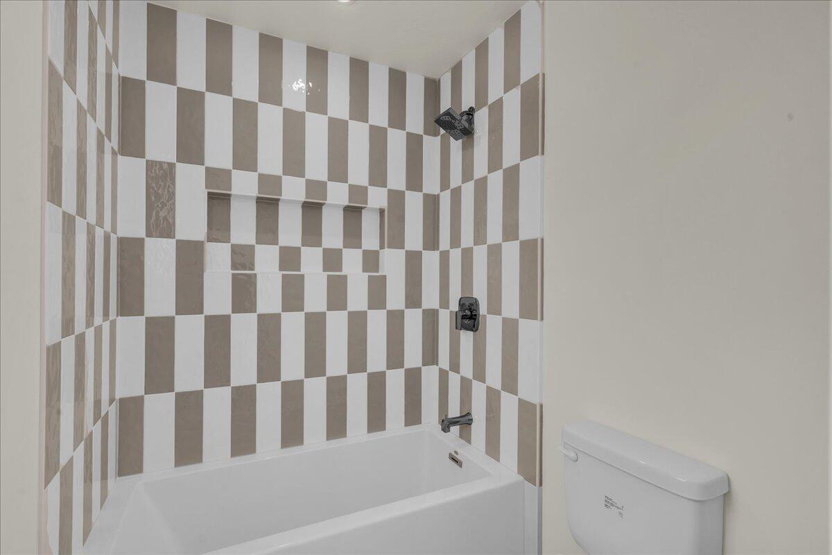 ESTATES AT BURKE SPRINGS - Residential