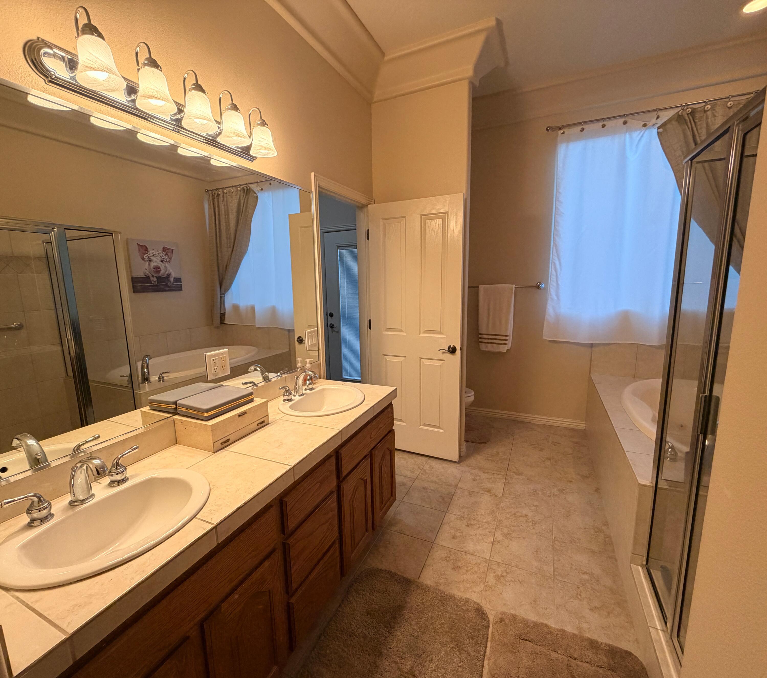 PARADISE CANYON - Residential