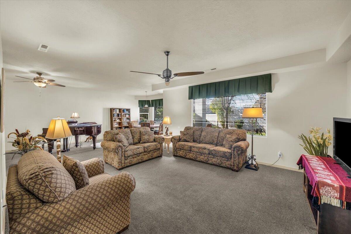 EMERALD SPRINGS TOWNHOMES - Residential