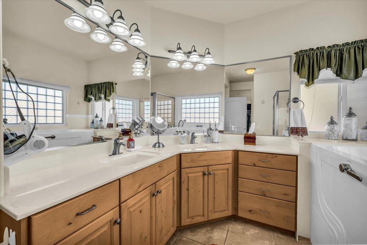 EMERALD SPRINGS TOWNHOMES - Residential