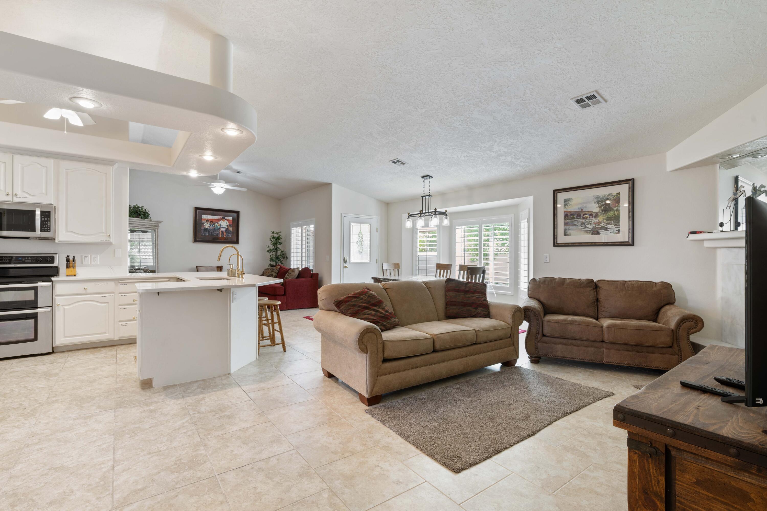 SILVERCREEK TOWNHOMES - Residential