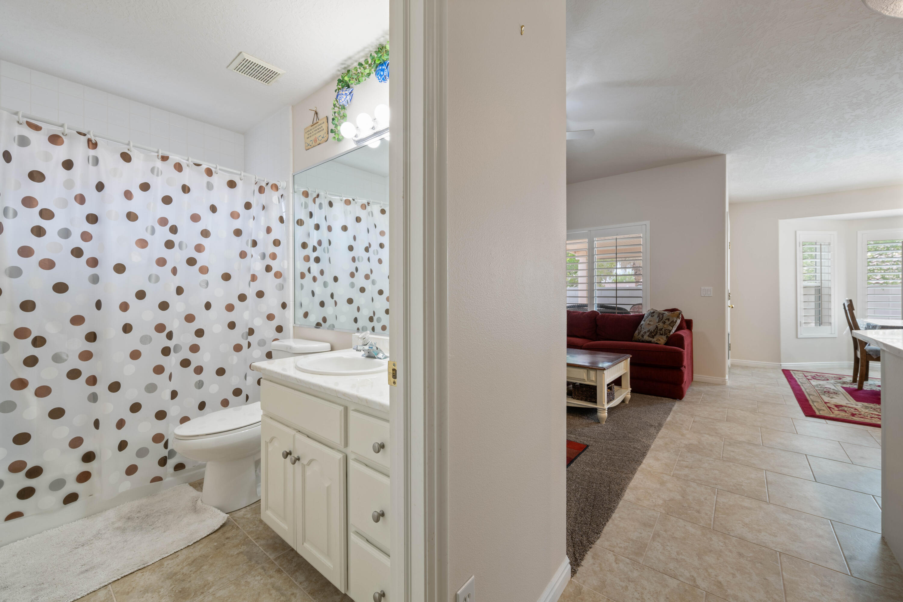 SILVERCREEK TOWNHOMES - Residential