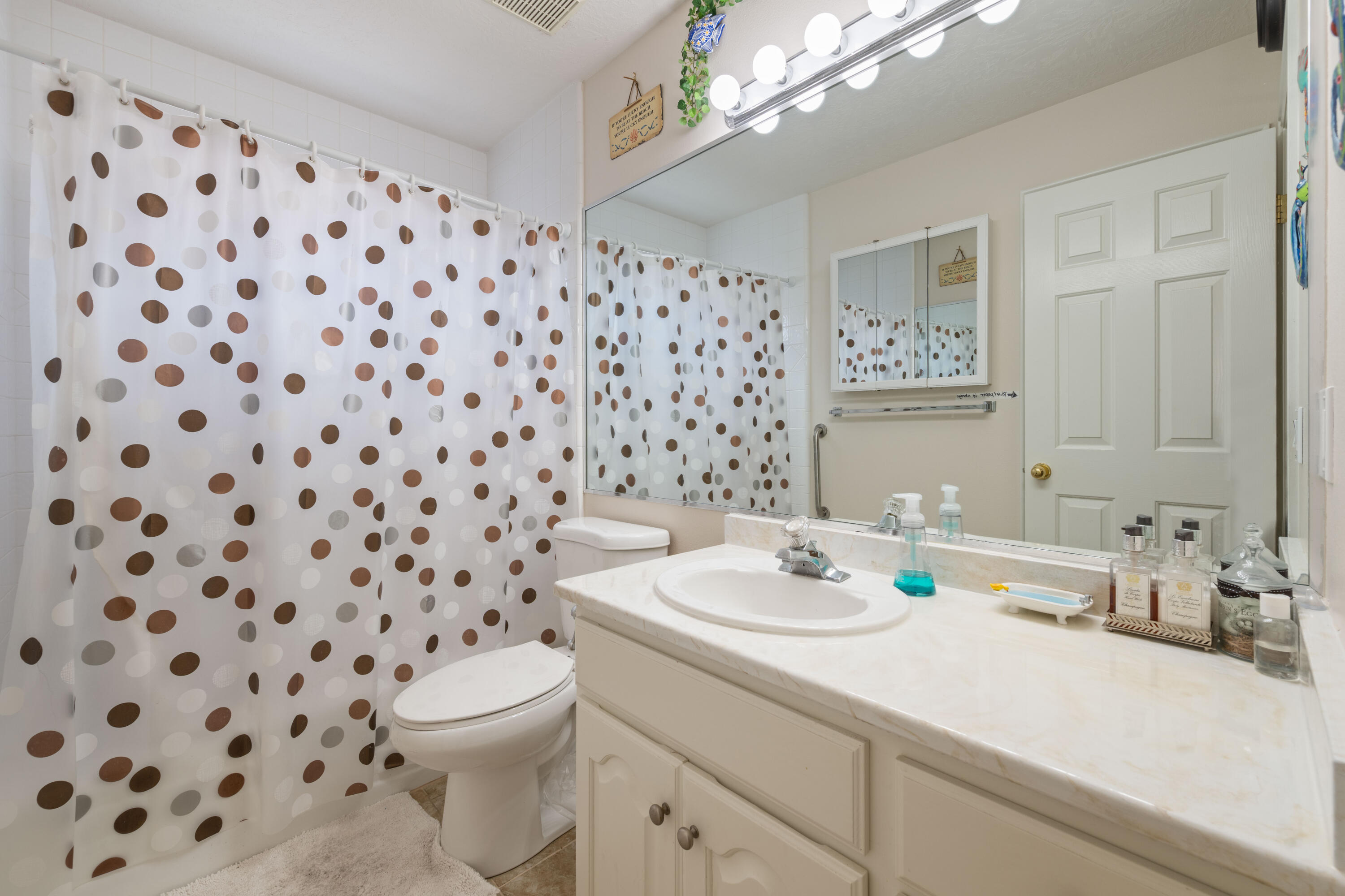 SILVERCREEK TOWNHOMES - Residential