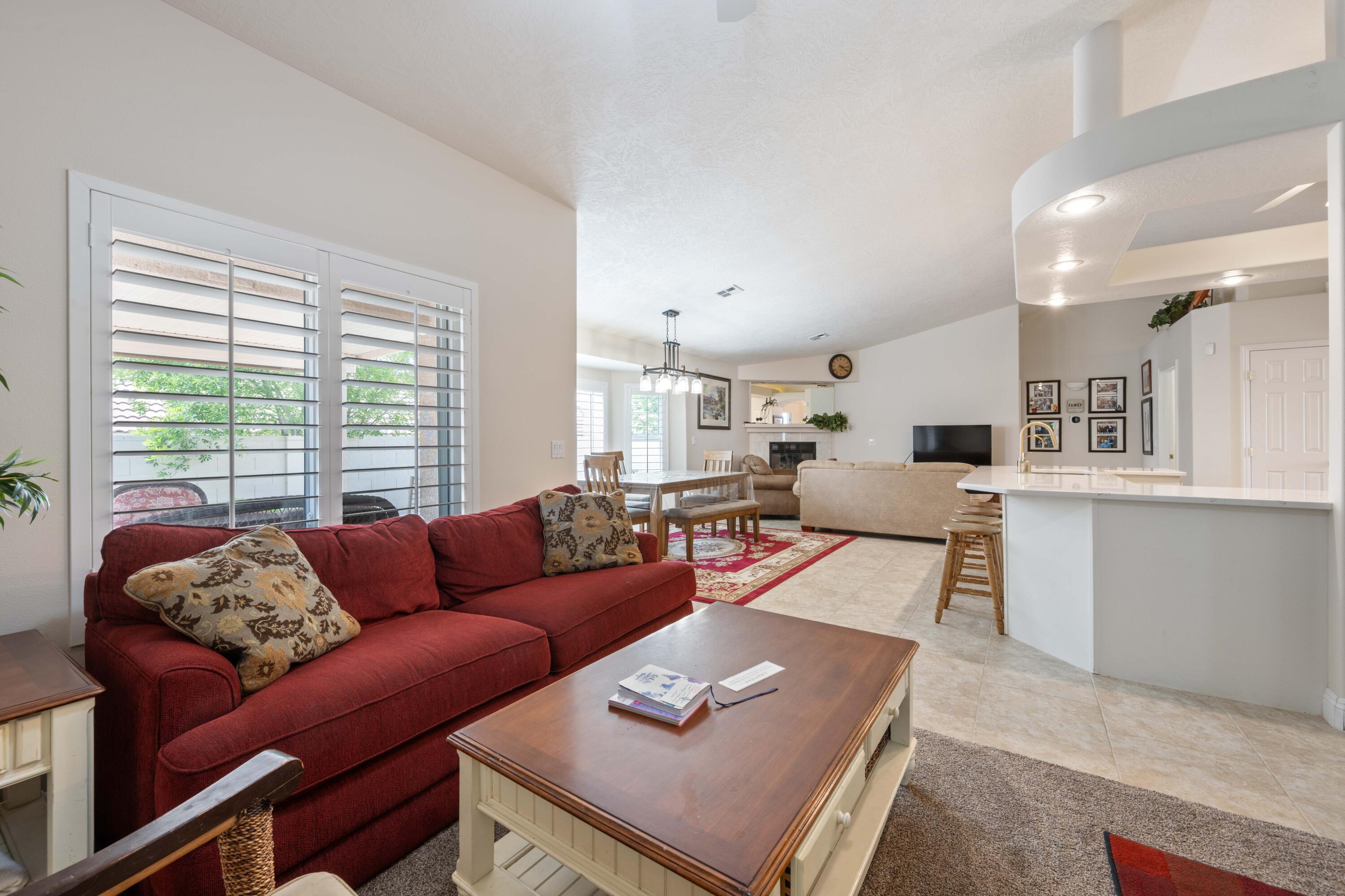 SILVERCREEK TOWNHOMES - Residential