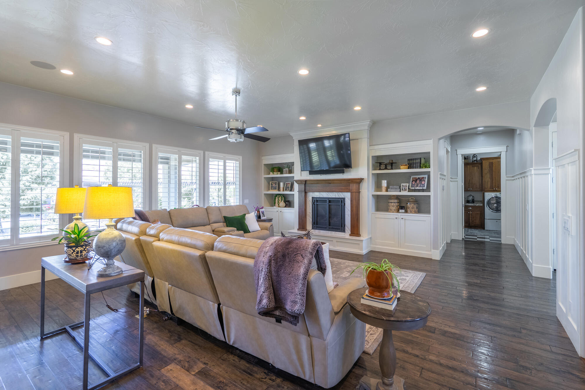 COUNTRY WAY ESTATES - Residential