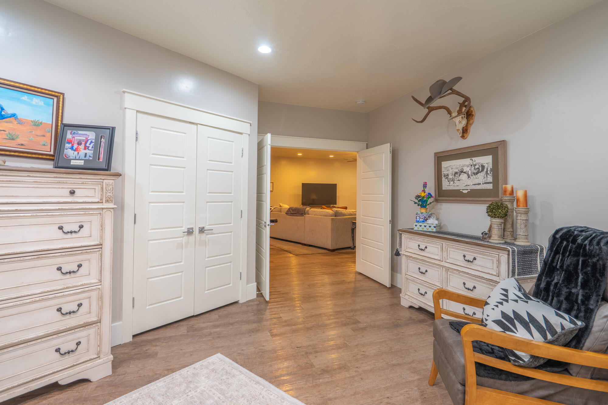 COUNTRY WAY ESTATES - Residential