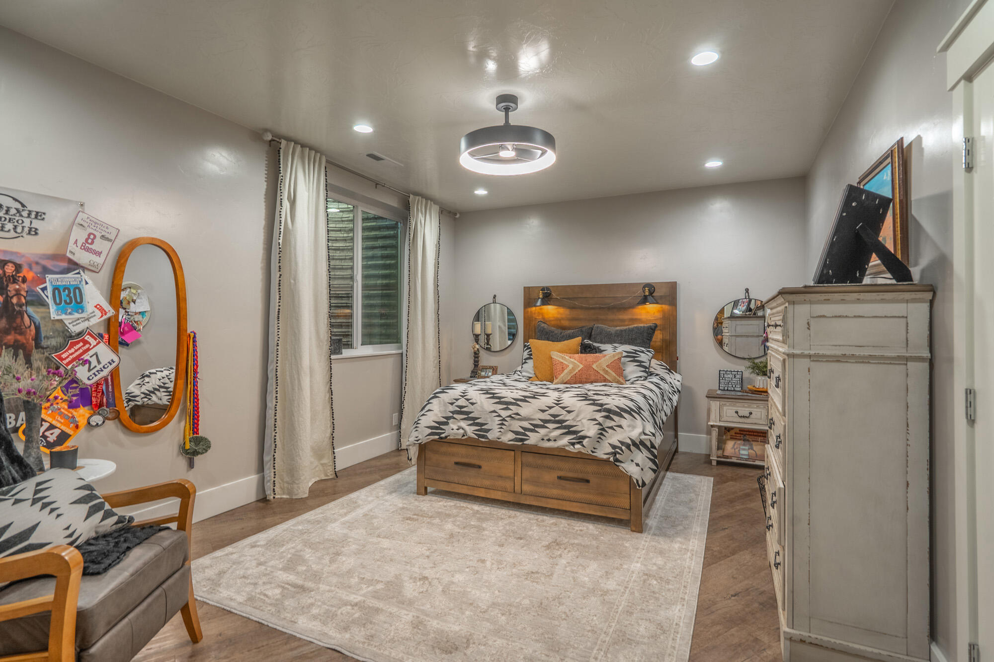 COUNTRY WAY ESTATES - Residential