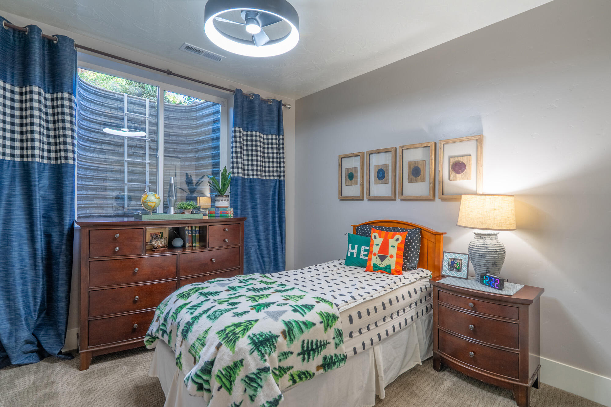 COUNTRY WAY ESTATES - Residential