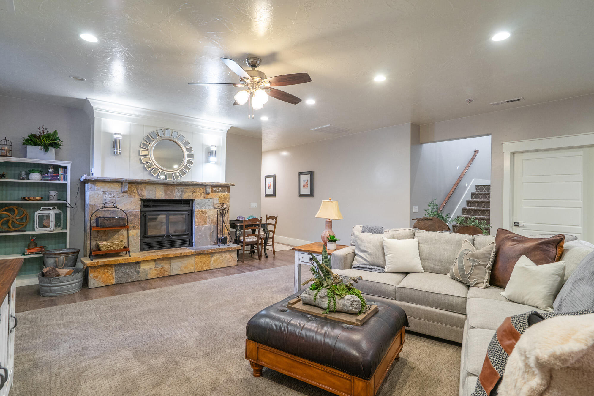 COUNTRY WAY ESTATES - Residential