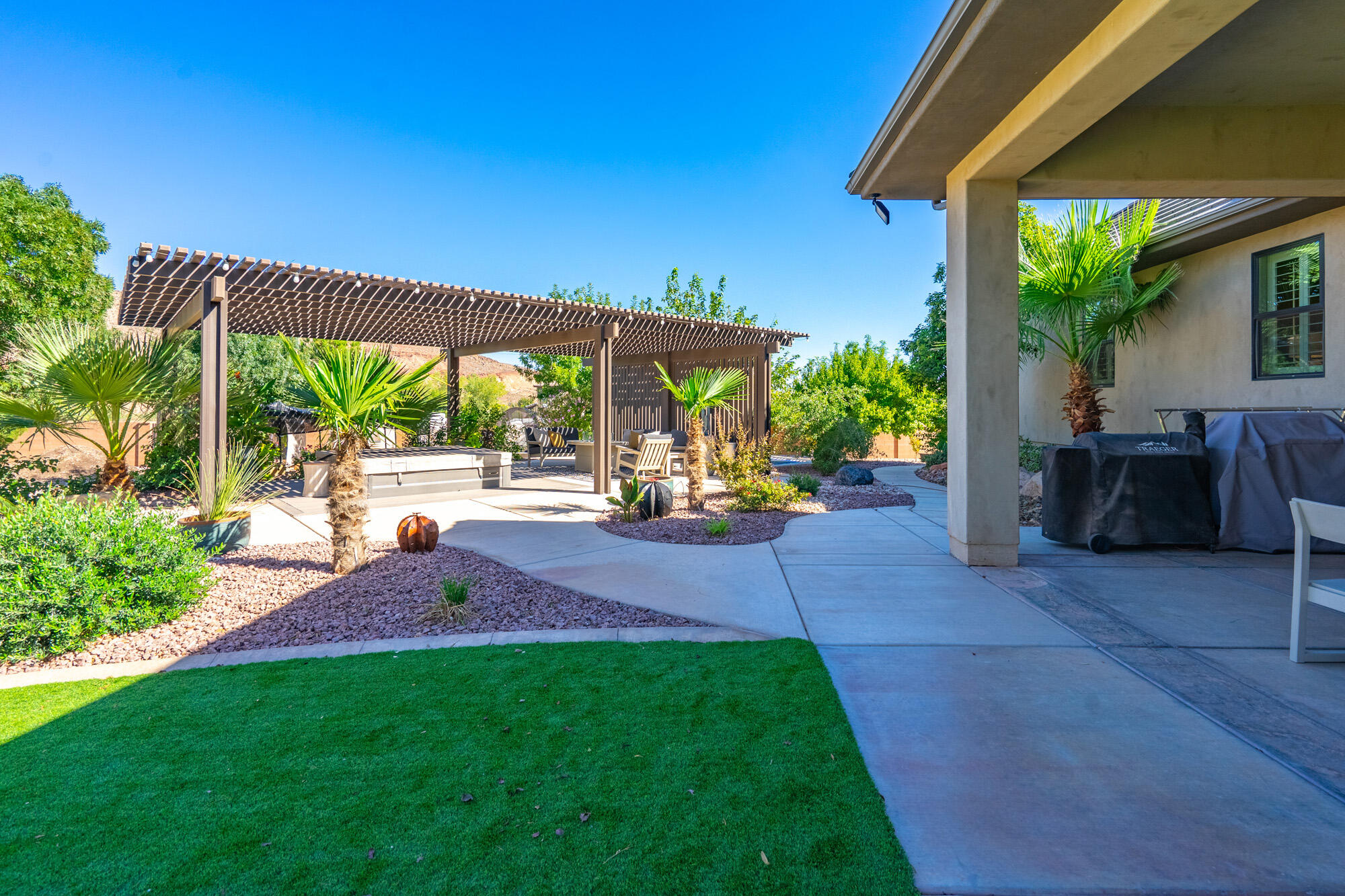 COUNTRY WAY ESTATES - Residential