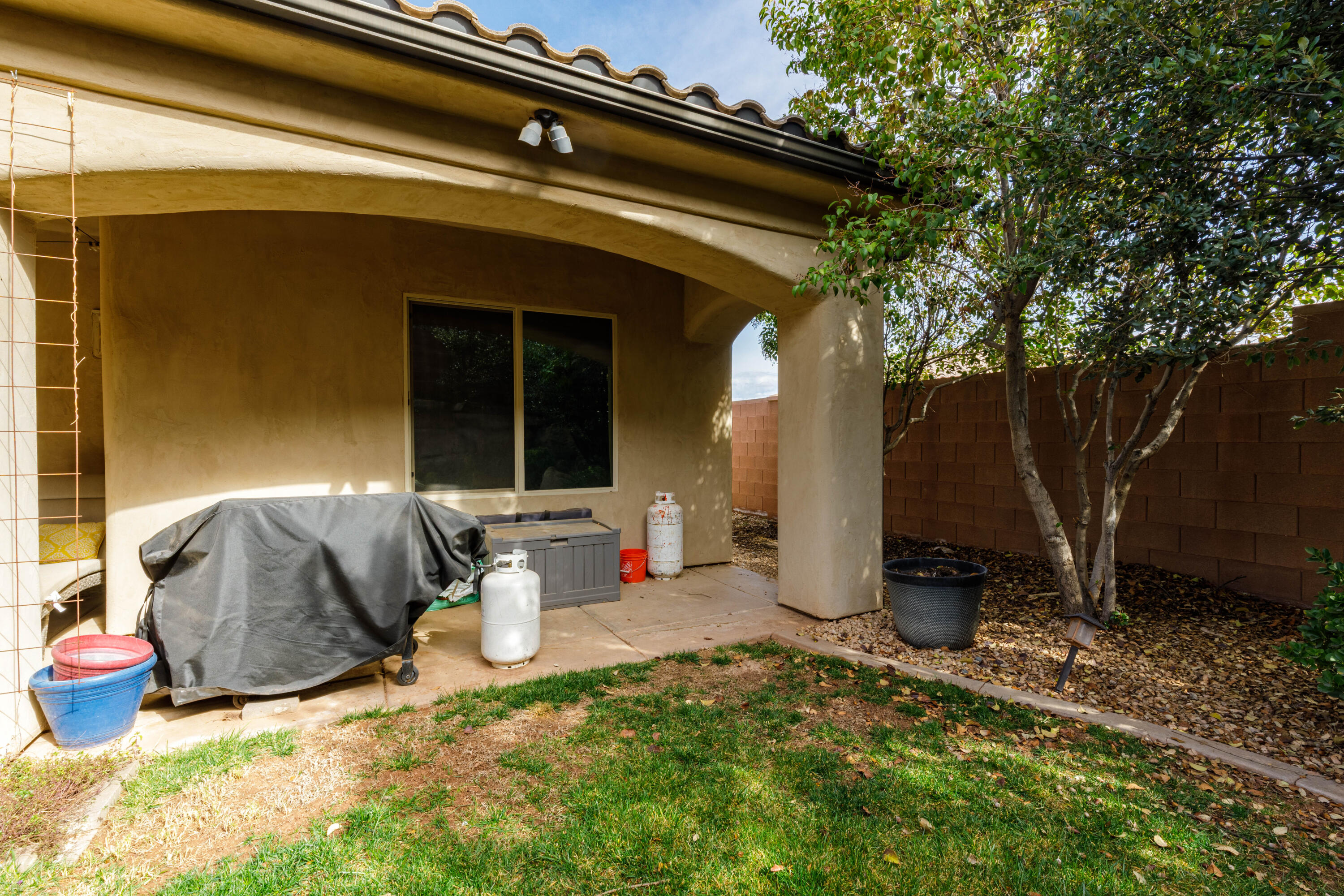 TONAQUINT TERRACE - Residential