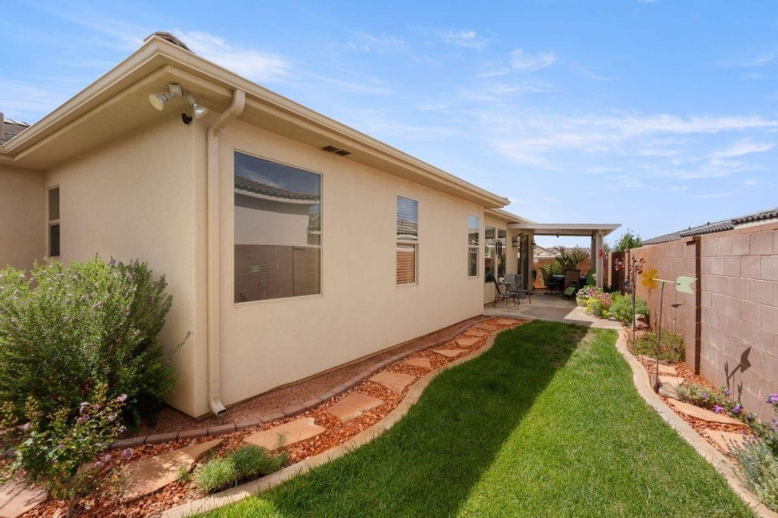 ZIONS GATE ESTATES - Residential