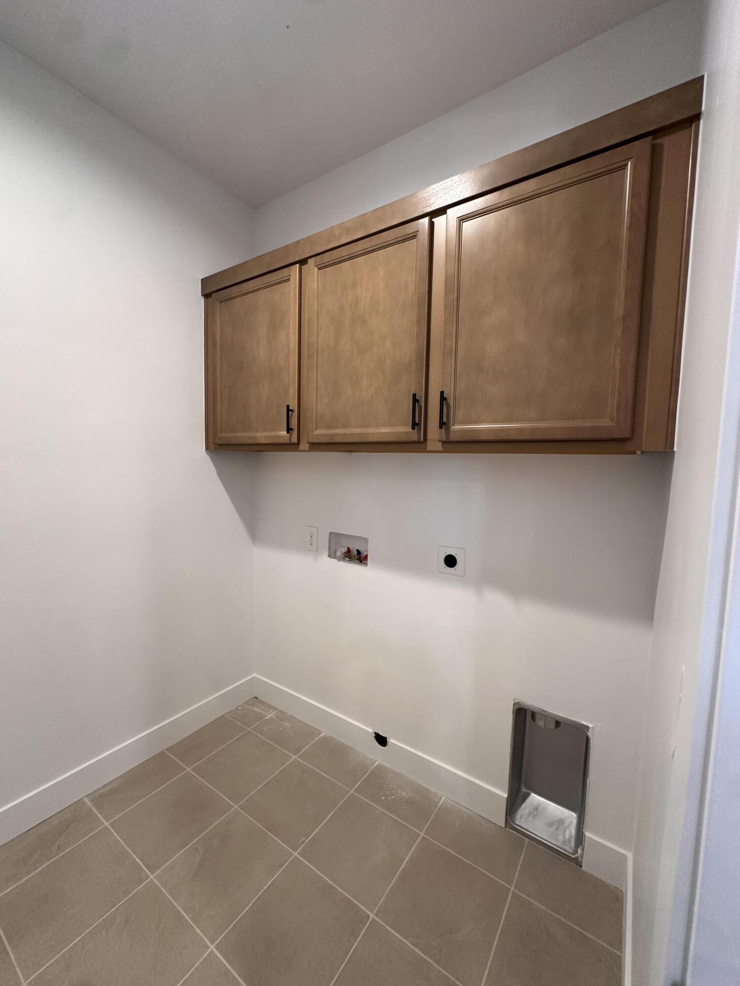 ROSALIA RIDGE AT DIVARIO - Residential