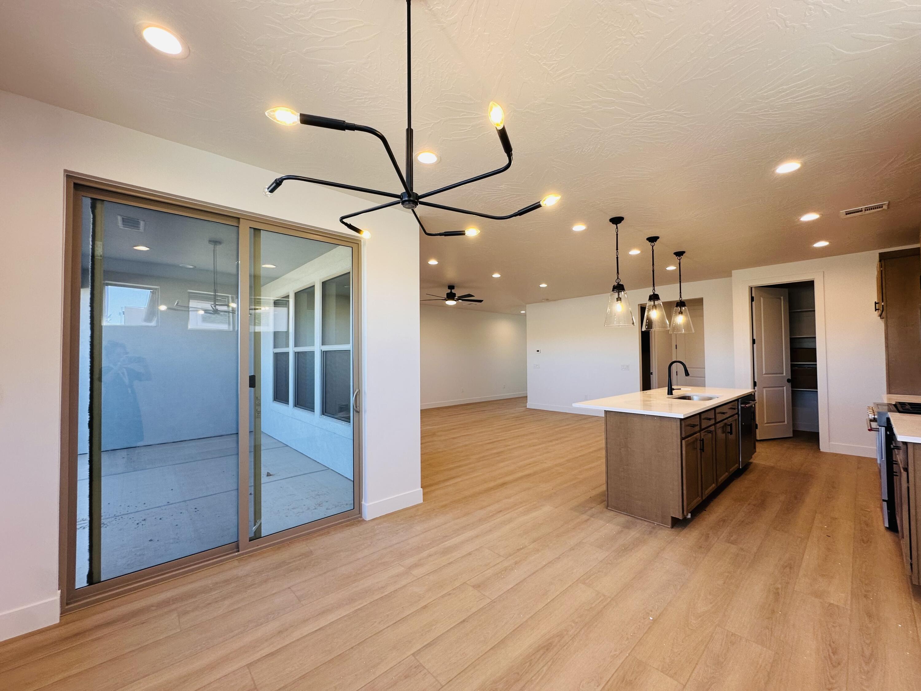 ROSALIA RIDGE AT DIVARIO - Residential