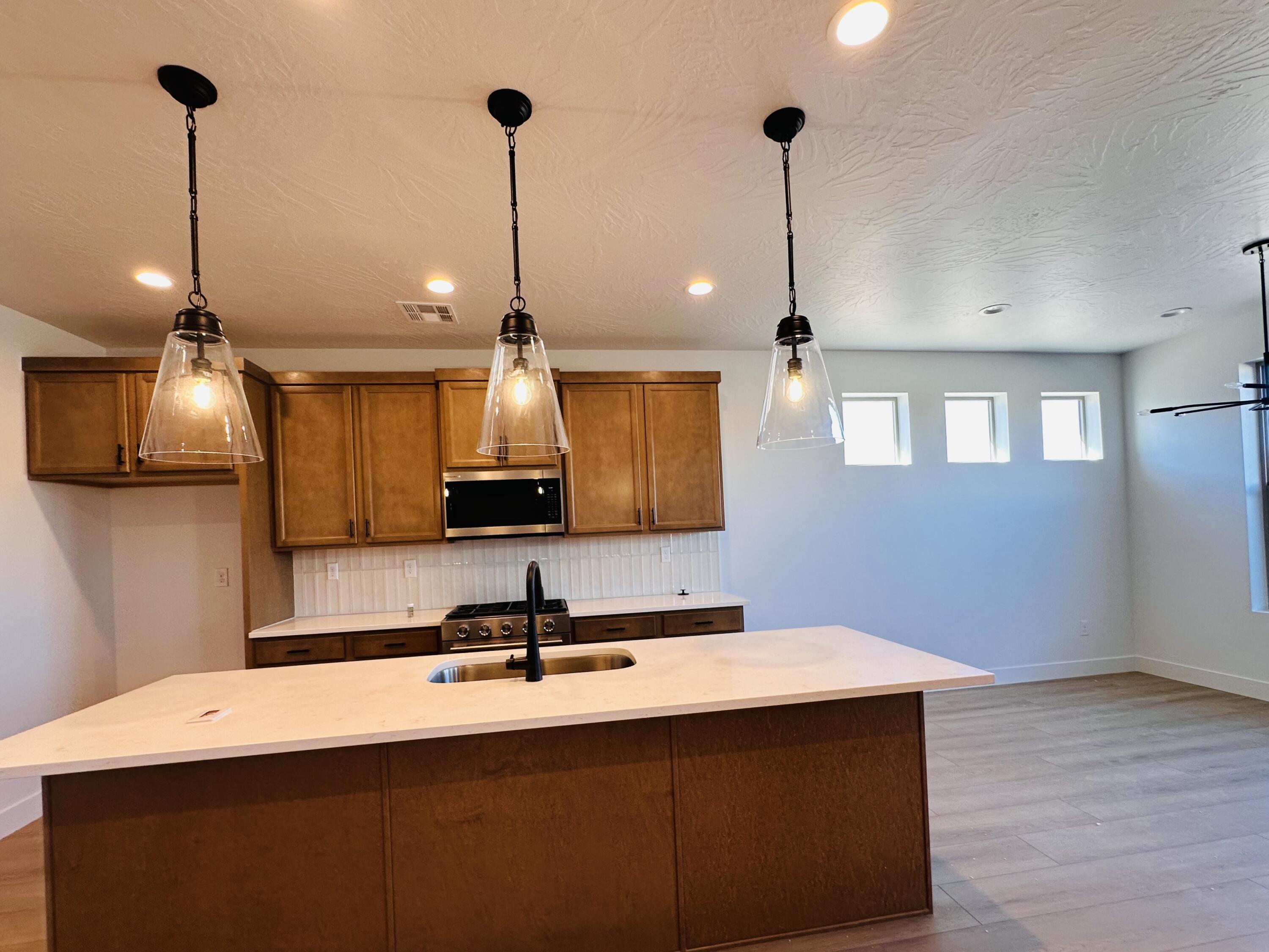 ROSALIA RIDGE AT DIVARIO - Residential