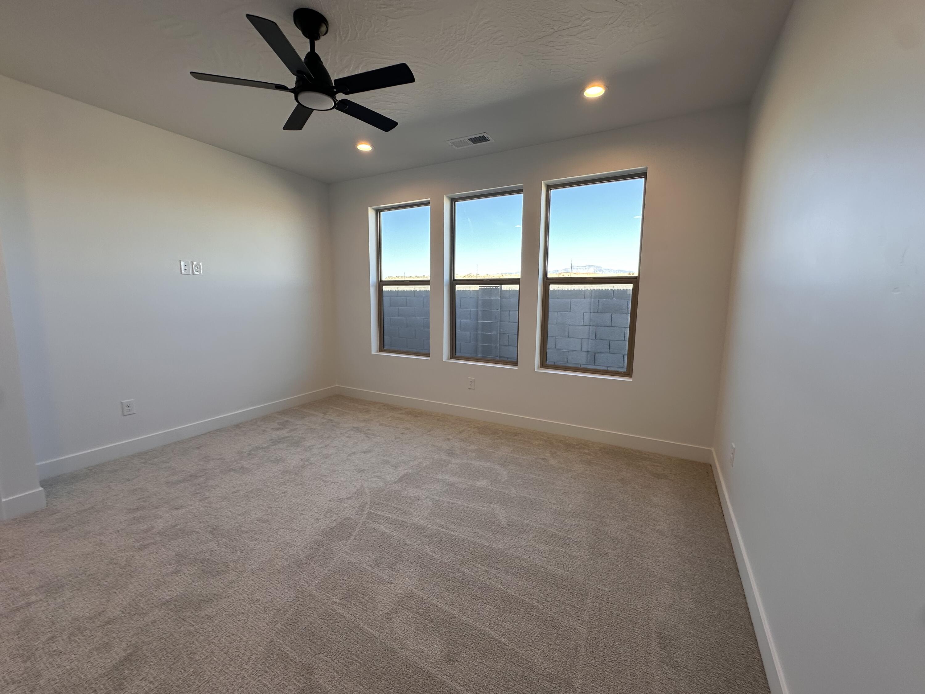 ROSALIA RIDGE AT DIVARIO - Residential