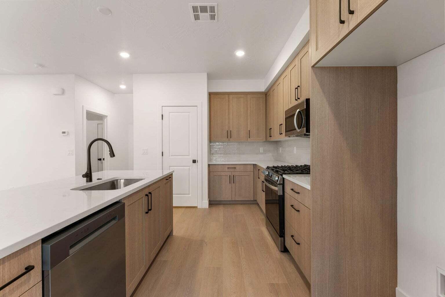 LEGACY AT SAND HOLLOW - Residential