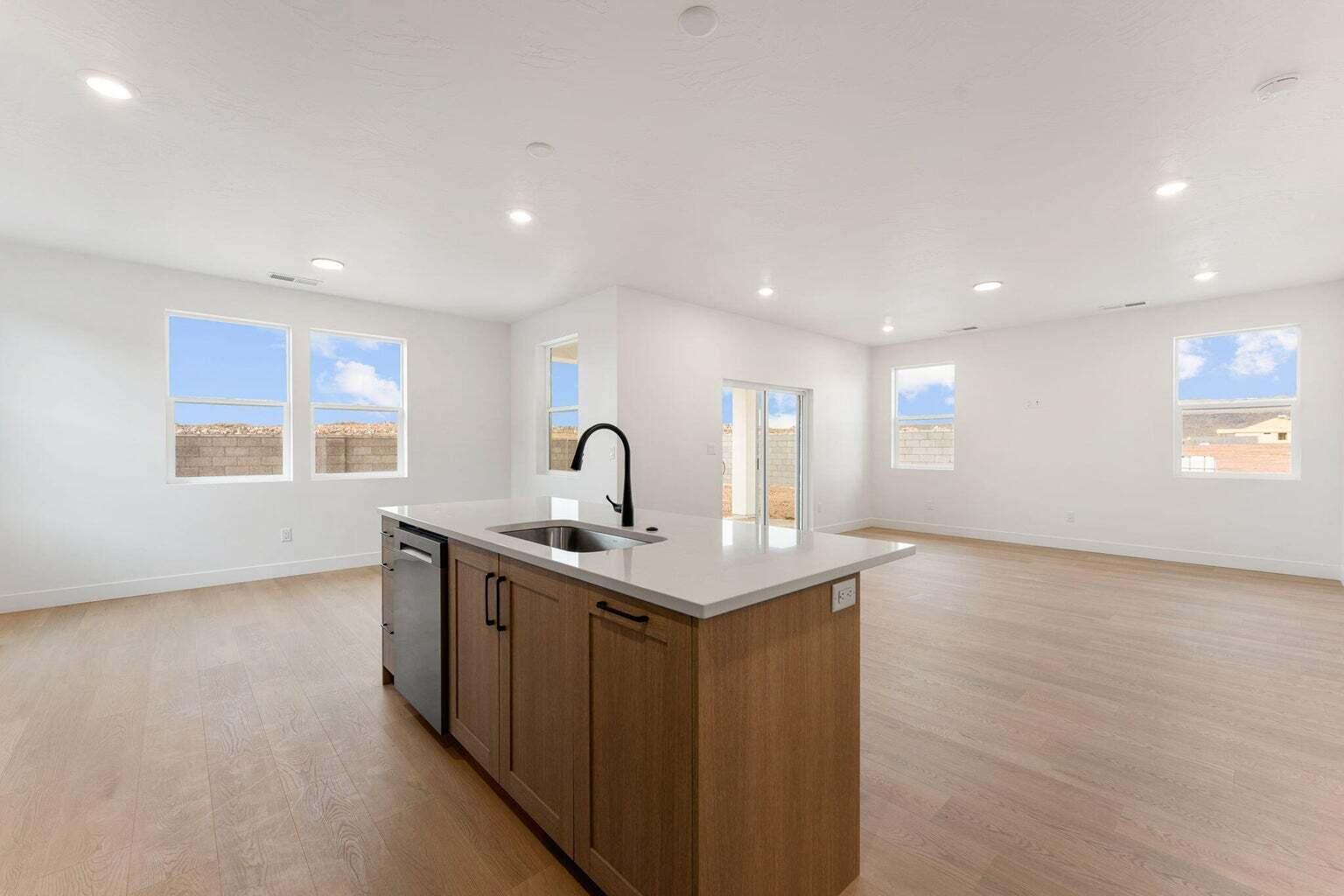 LEGACY AT SAND HOLLOW - Residential