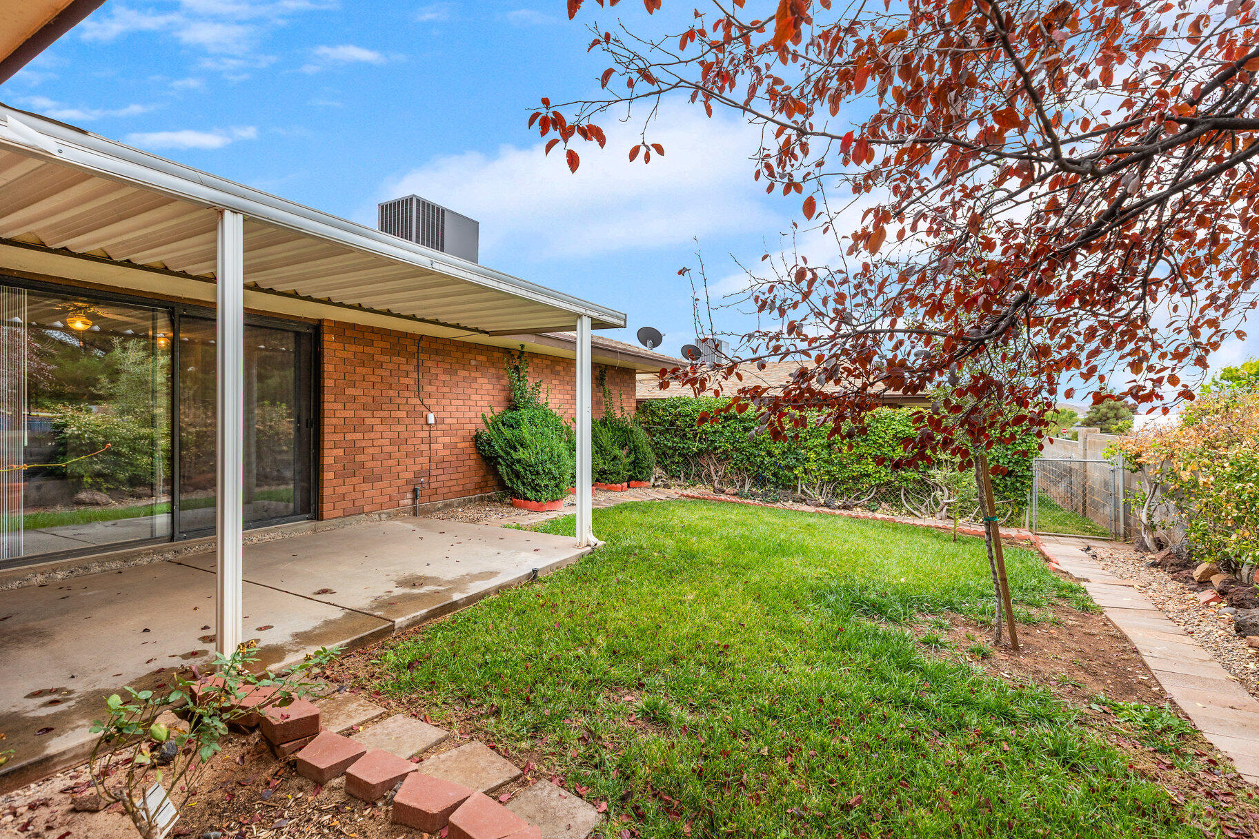 ST GEORGE SNOW PK TOWNHOMES - Residential