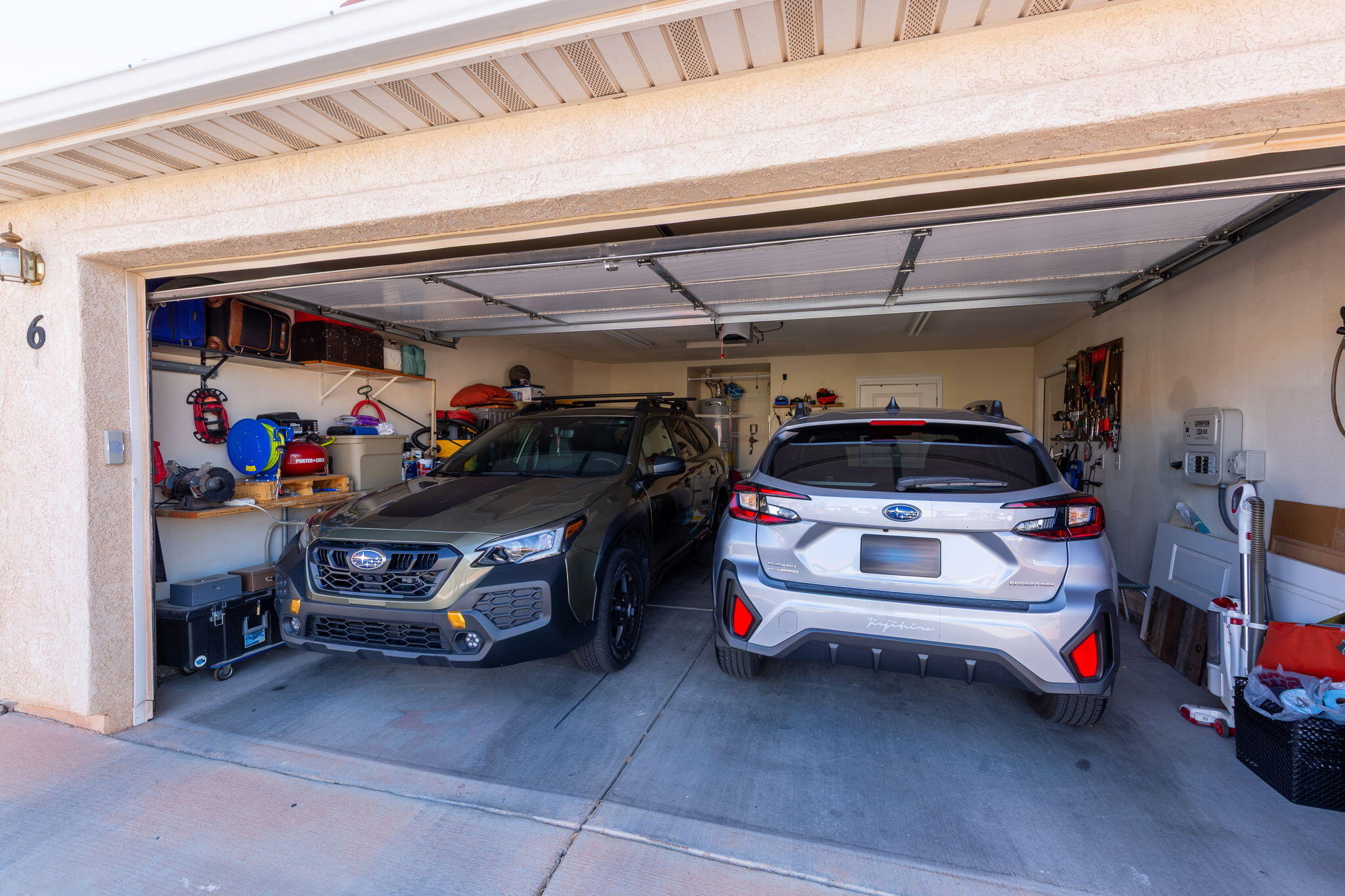 RIDGEPOINTE - Residential