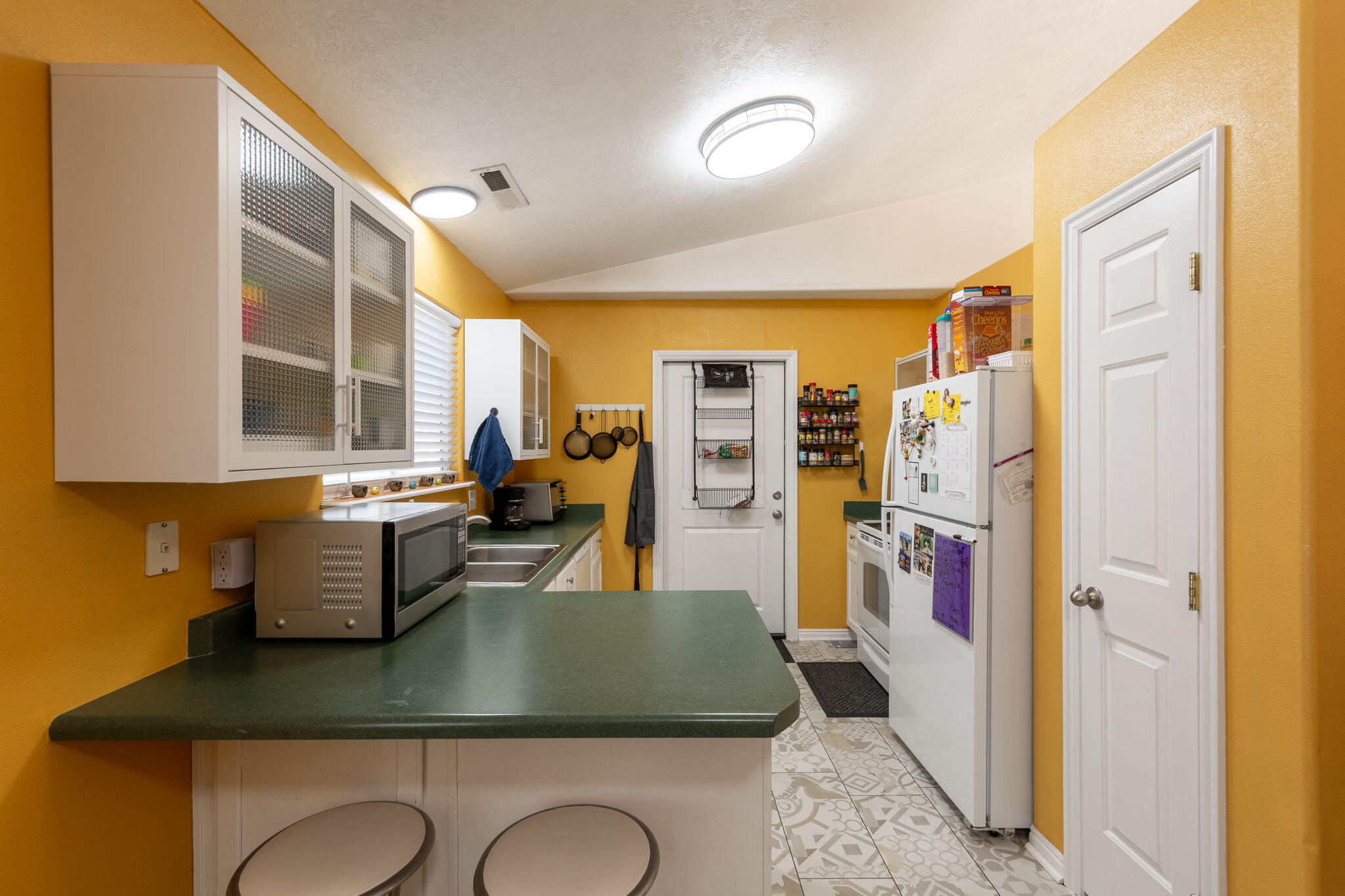 RIDGEPOINTE - Residential