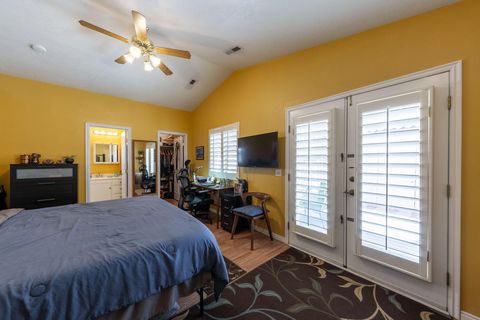 Tiny photo for 1360 E Telegraph ST 6 #6, Washington, UT 84780 (MLS # 26-271438)