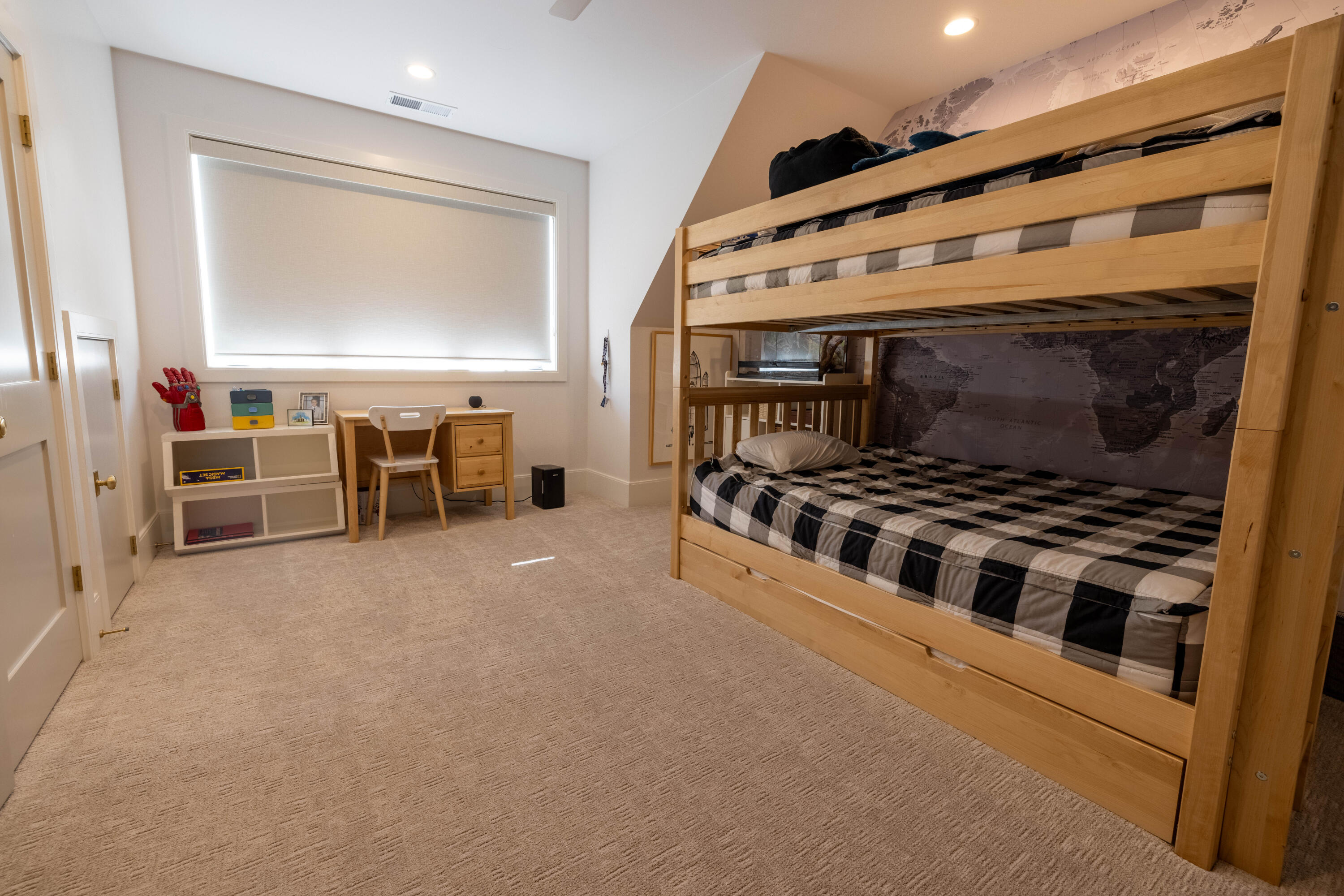 CARRIAGE LANE - Residential