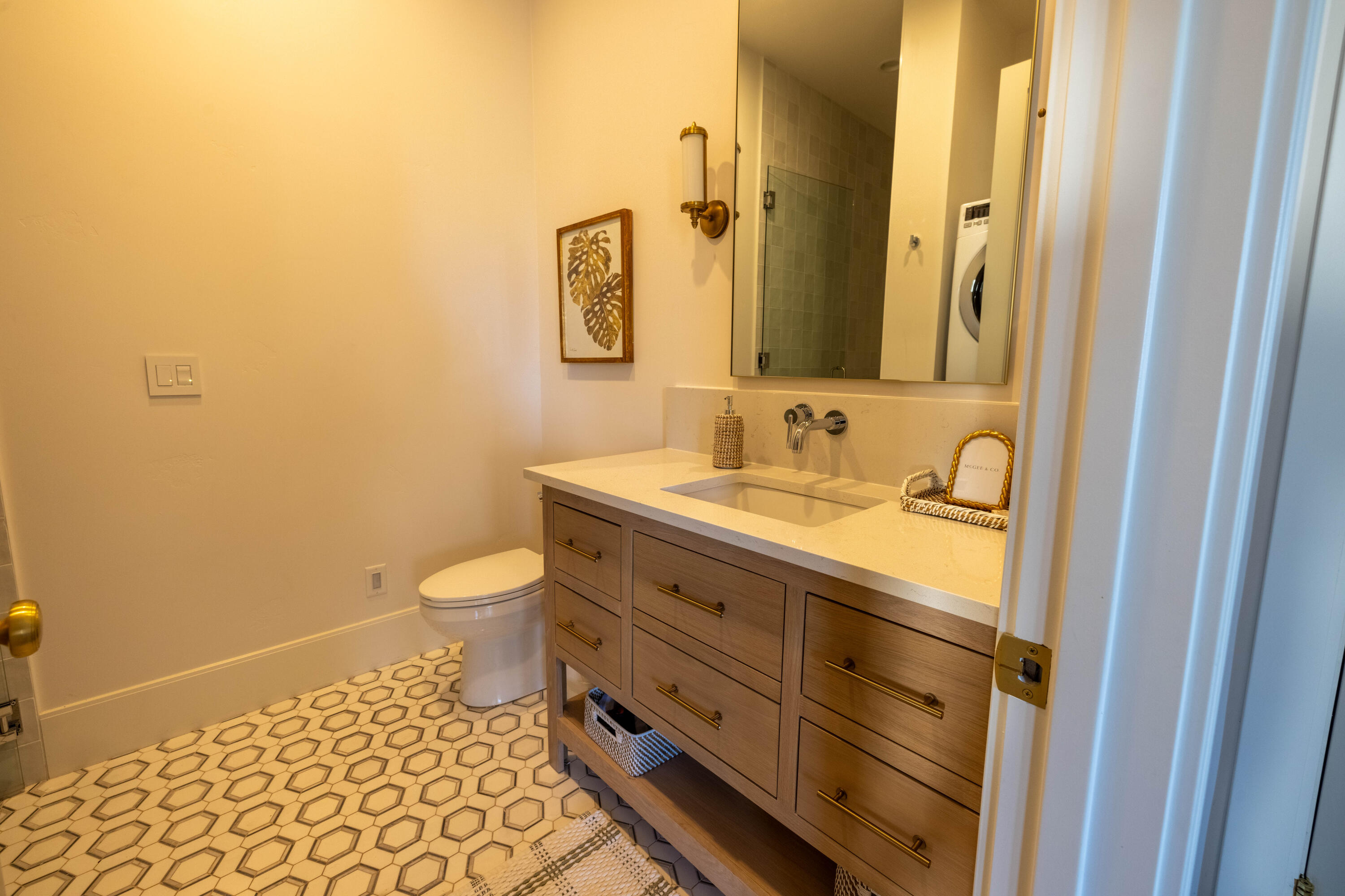 CARRIAGE LANE - Residential