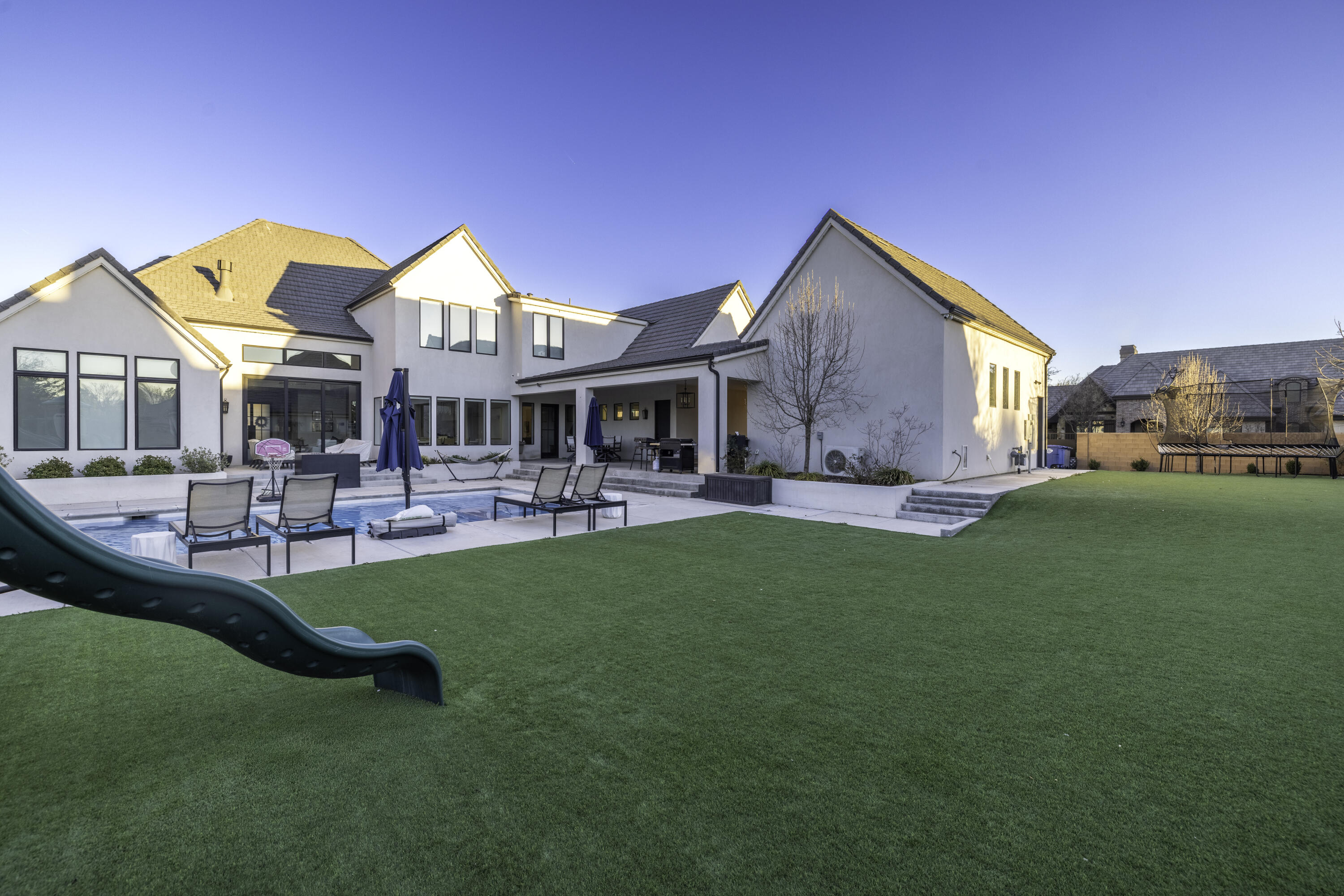 CARRIAGE LANE - Residential