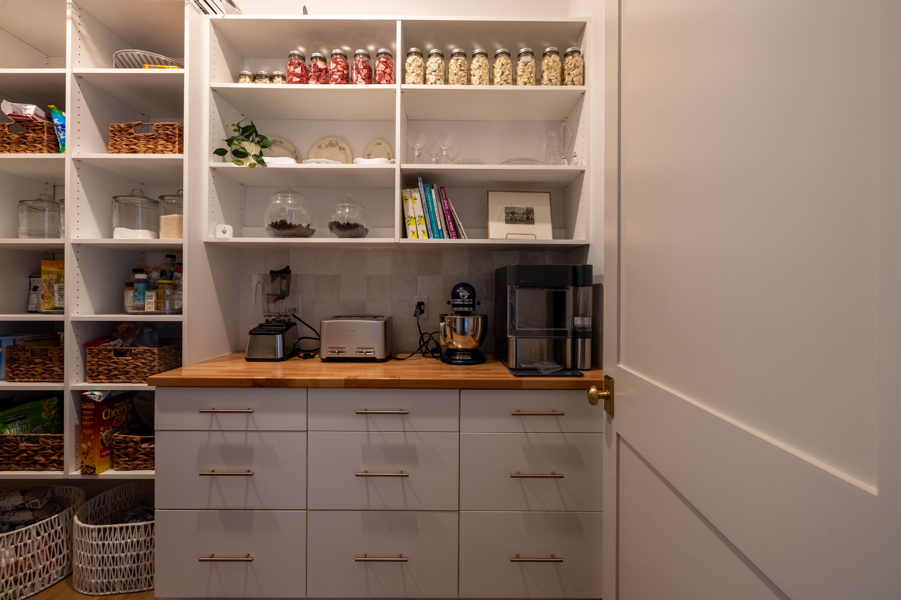 CARRIAGE LANE - Residential