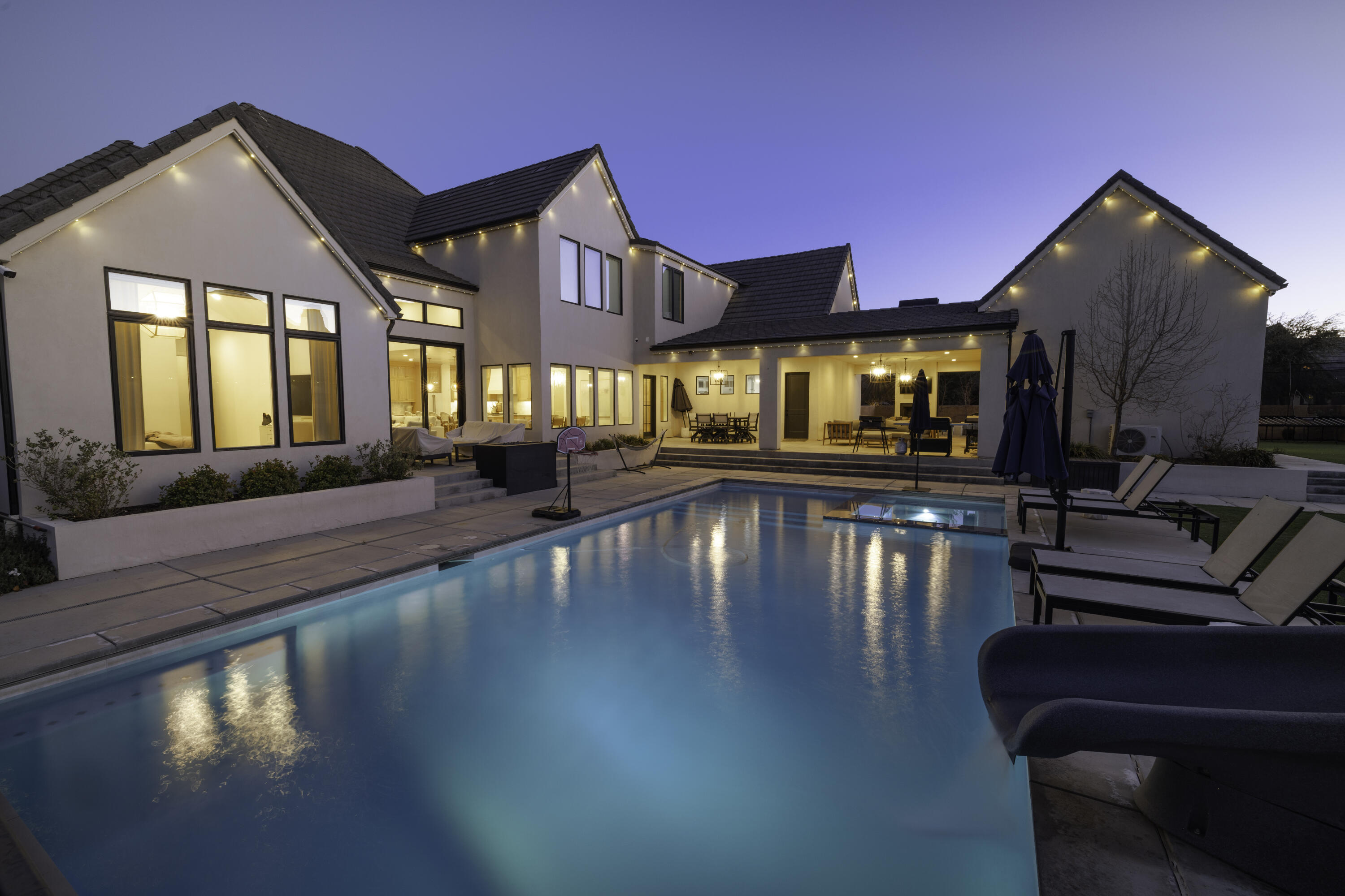 CARRIAGE LANE - Residential