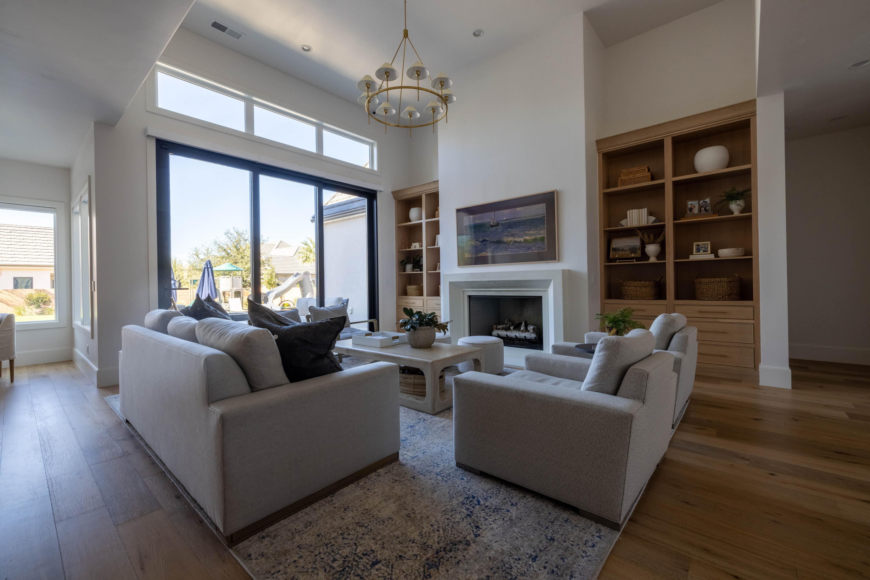 CARRIAGE LANE - Residential