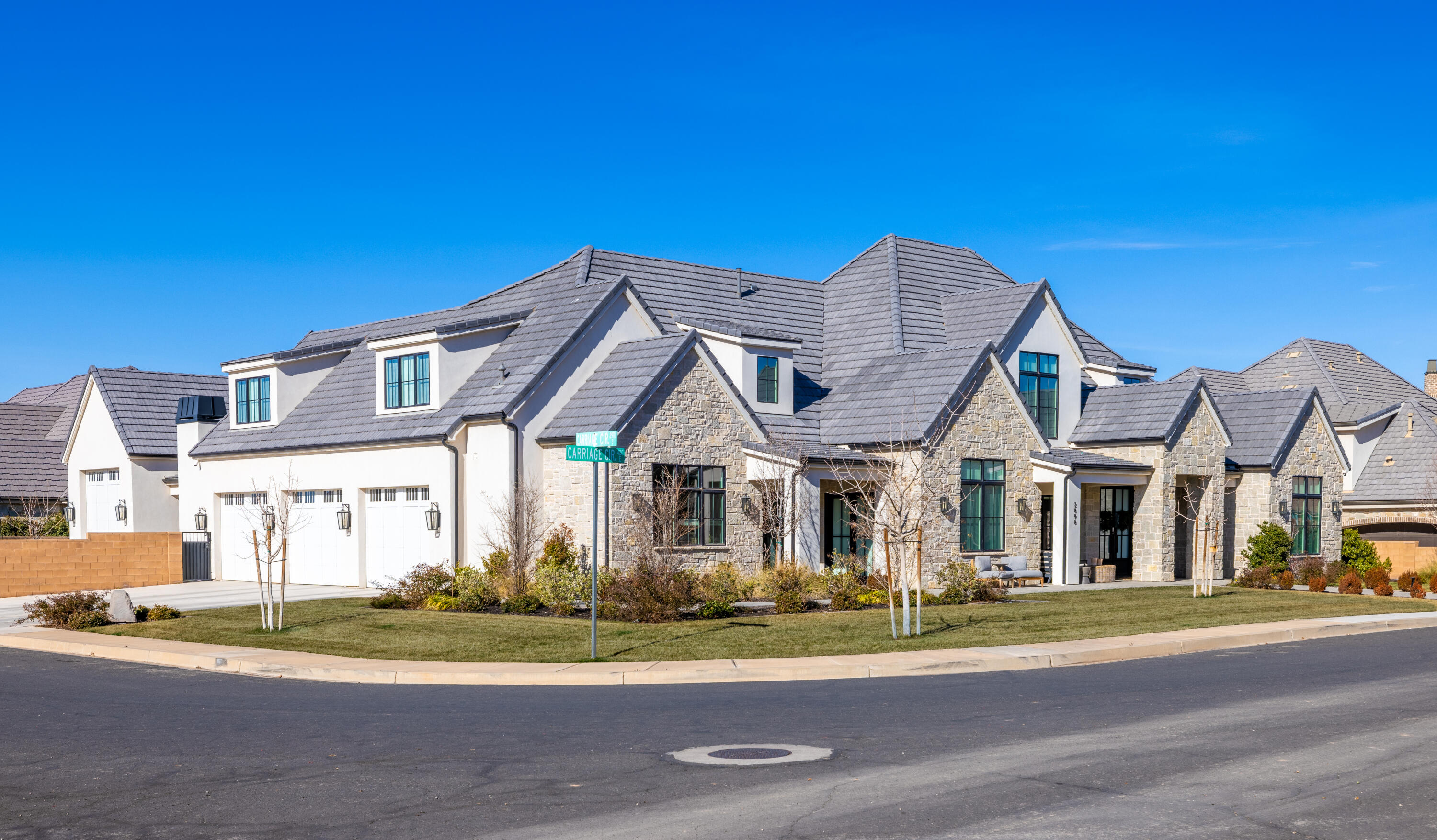 CARRIAGE LANE - Residential