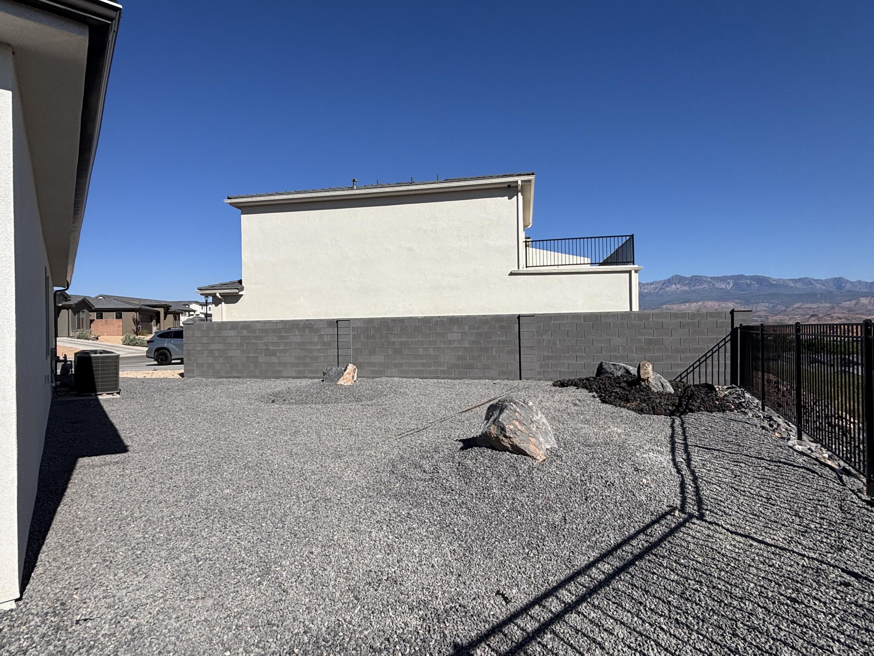 HURRICANE VIEWS - Residential
