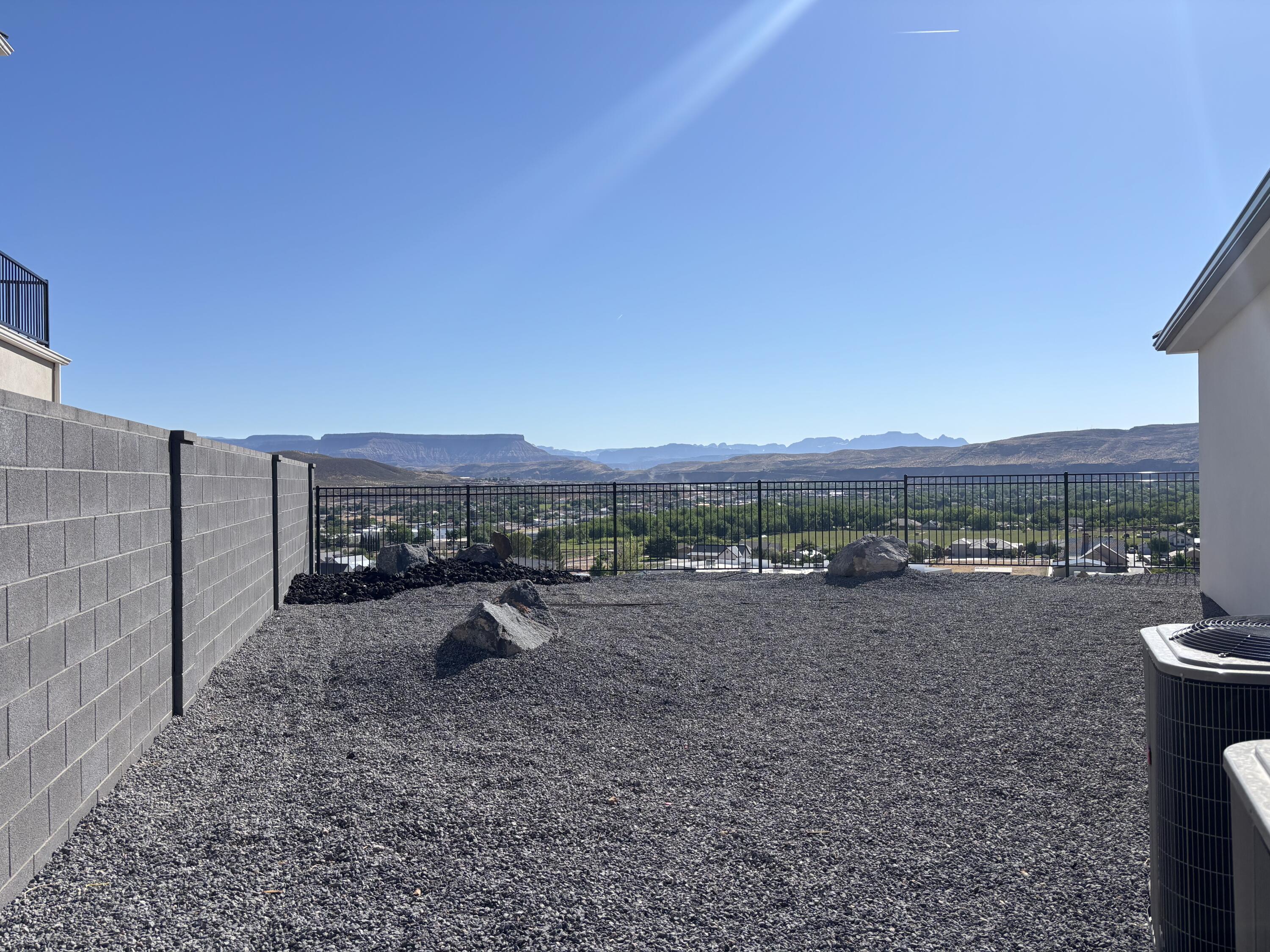 HURRICANE VIEWS - Residential