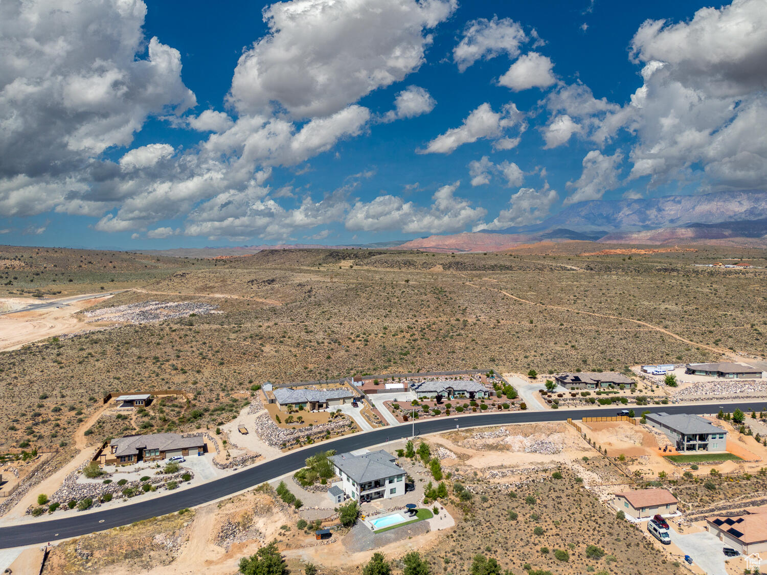 ALMOND HEIGHTS PARK - Residential