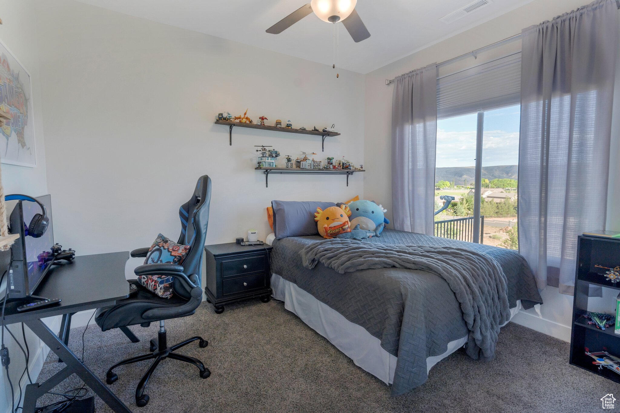 ALMOND HEIGHTS PARK - Residential