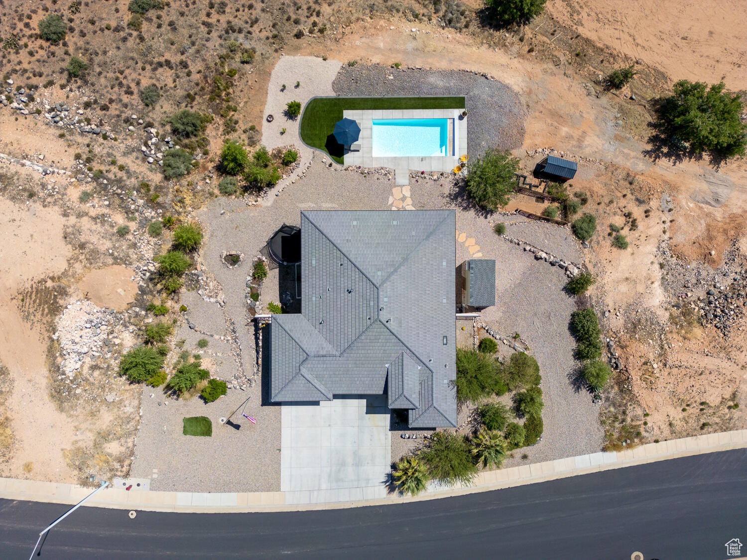 ALMOND HEIGHTS PARK - Residential