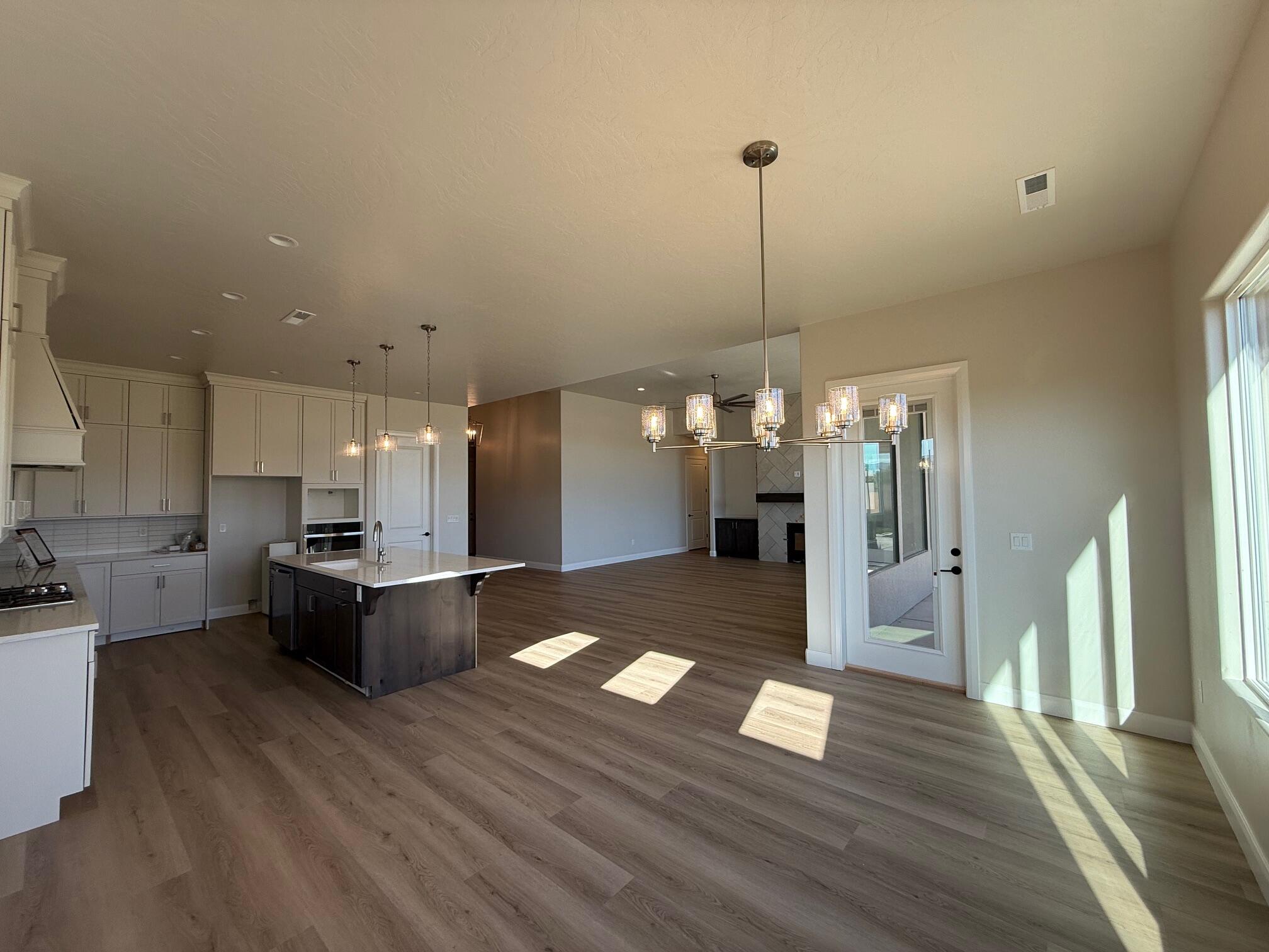 SERENITY ESTATES - Residential