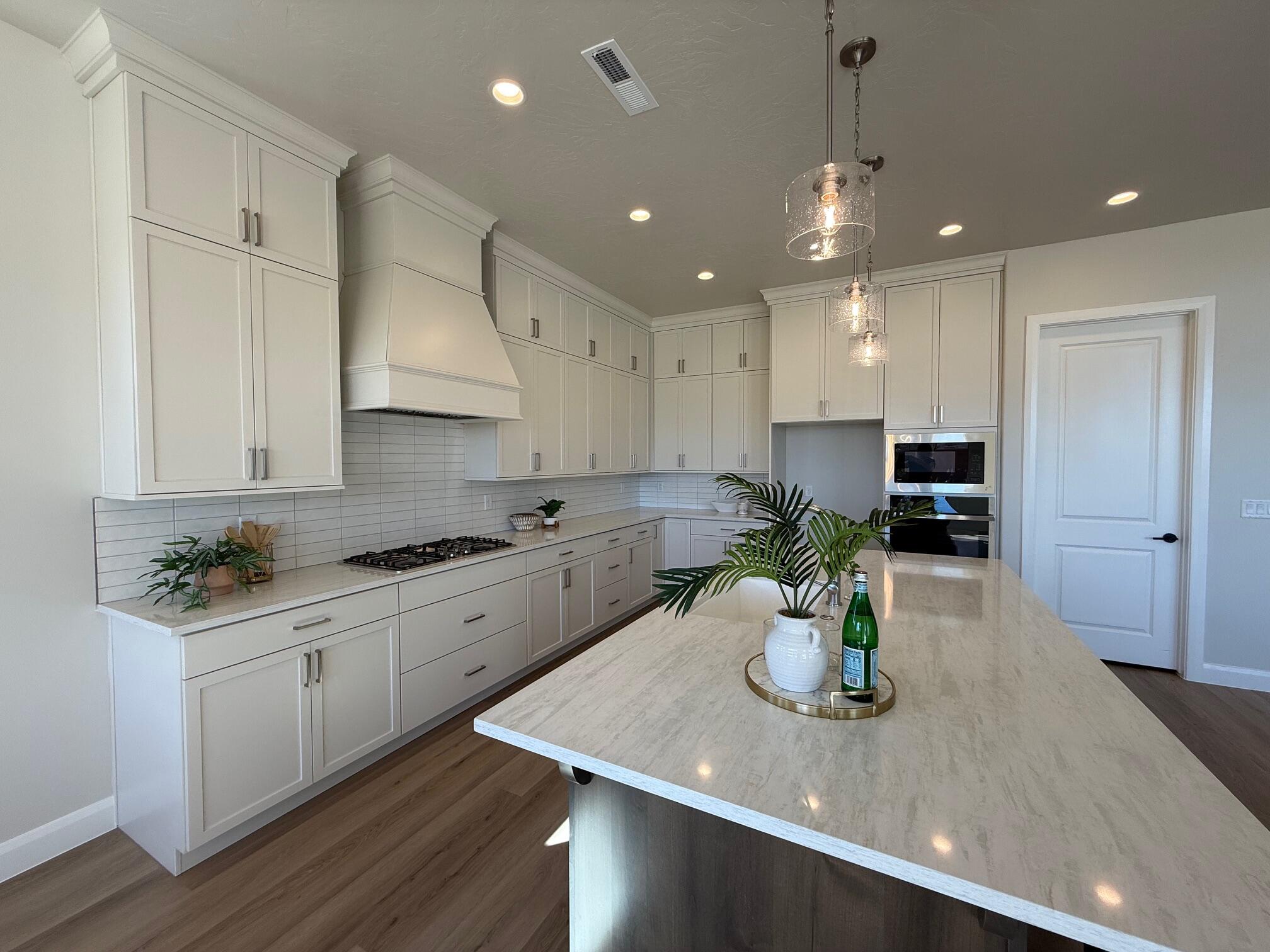 SERENITY ESTATES - Residential