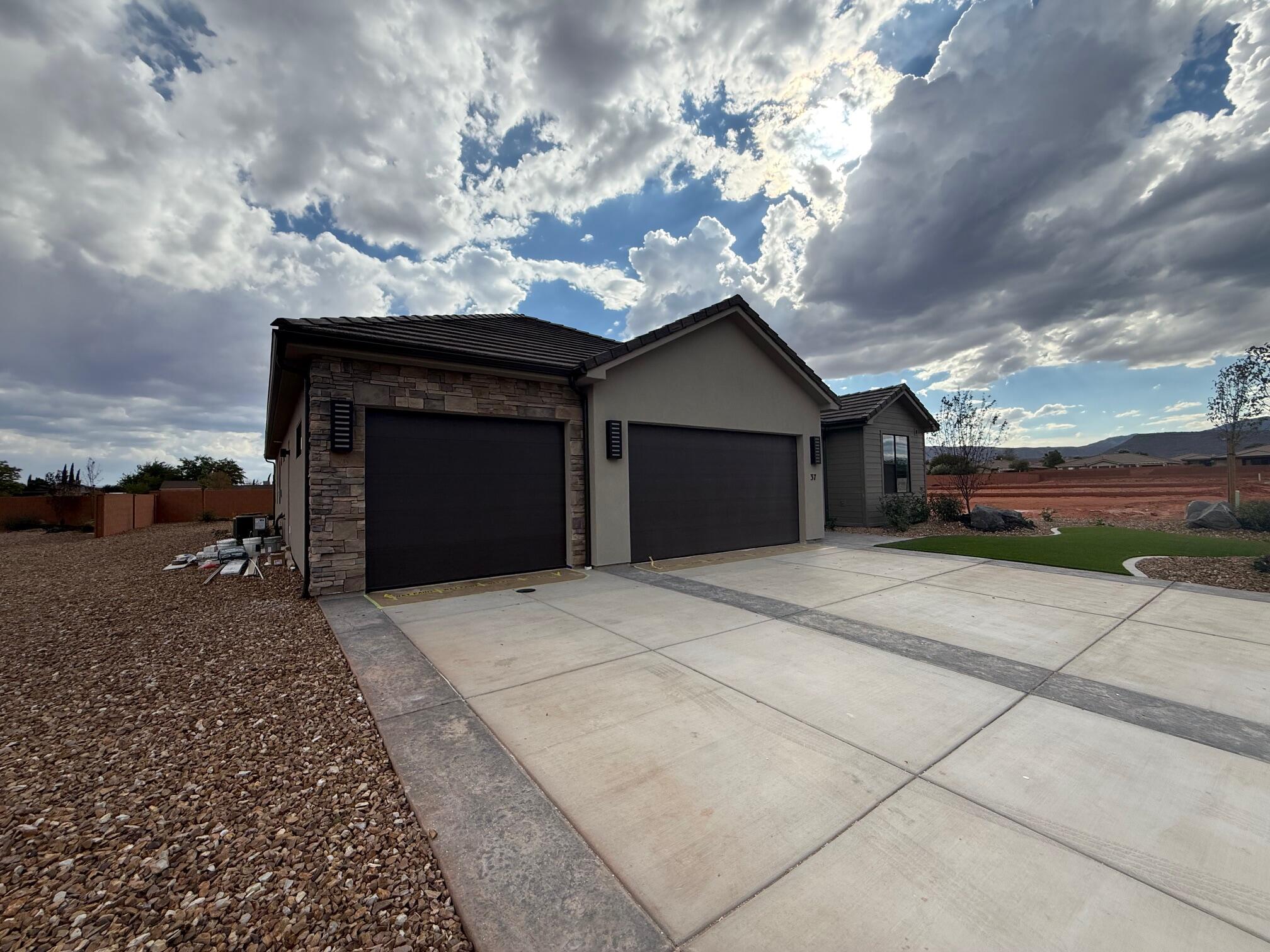 SERENITY ESTATES - Residential