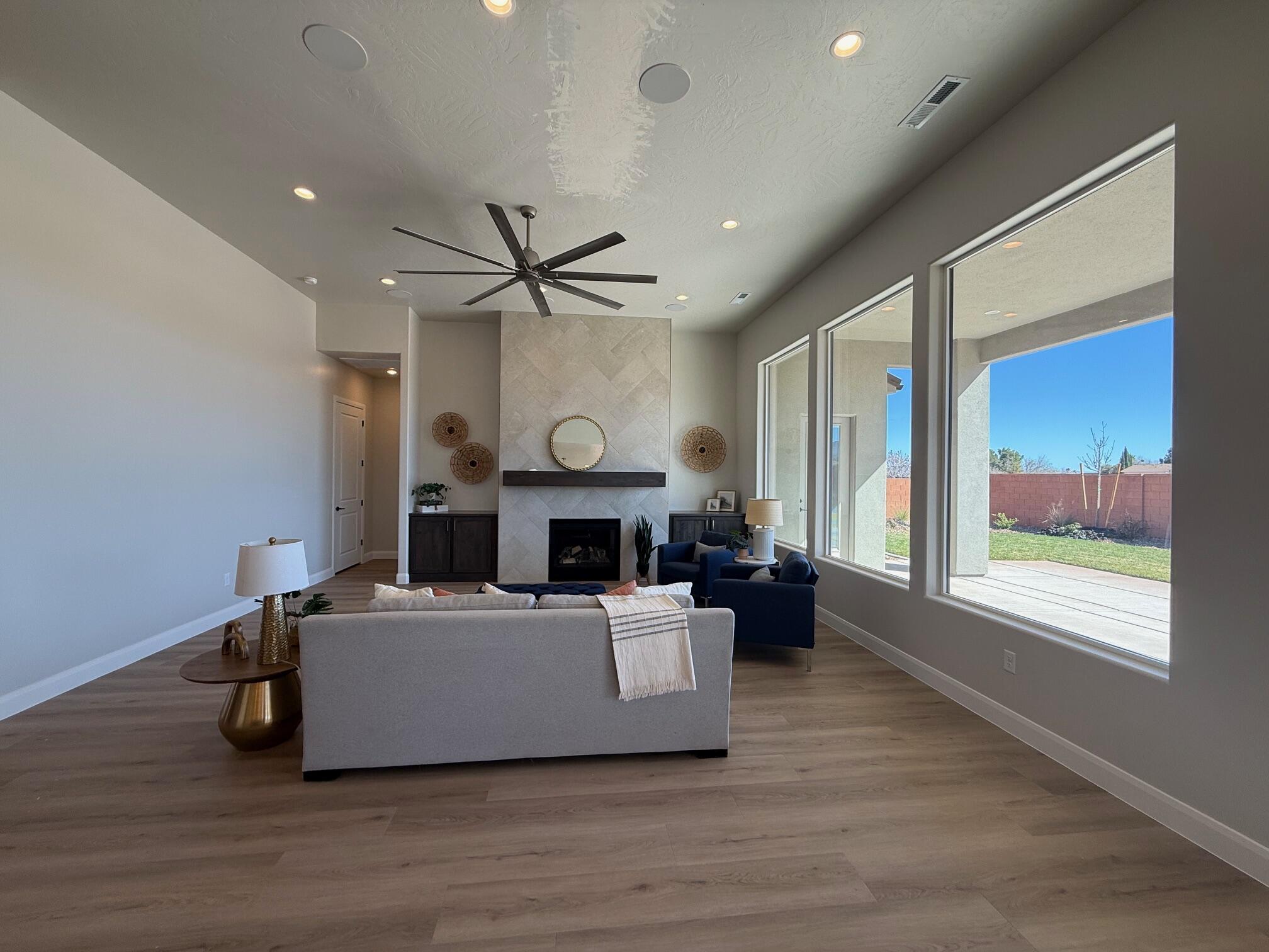 SERENITY ESTATES - Residential