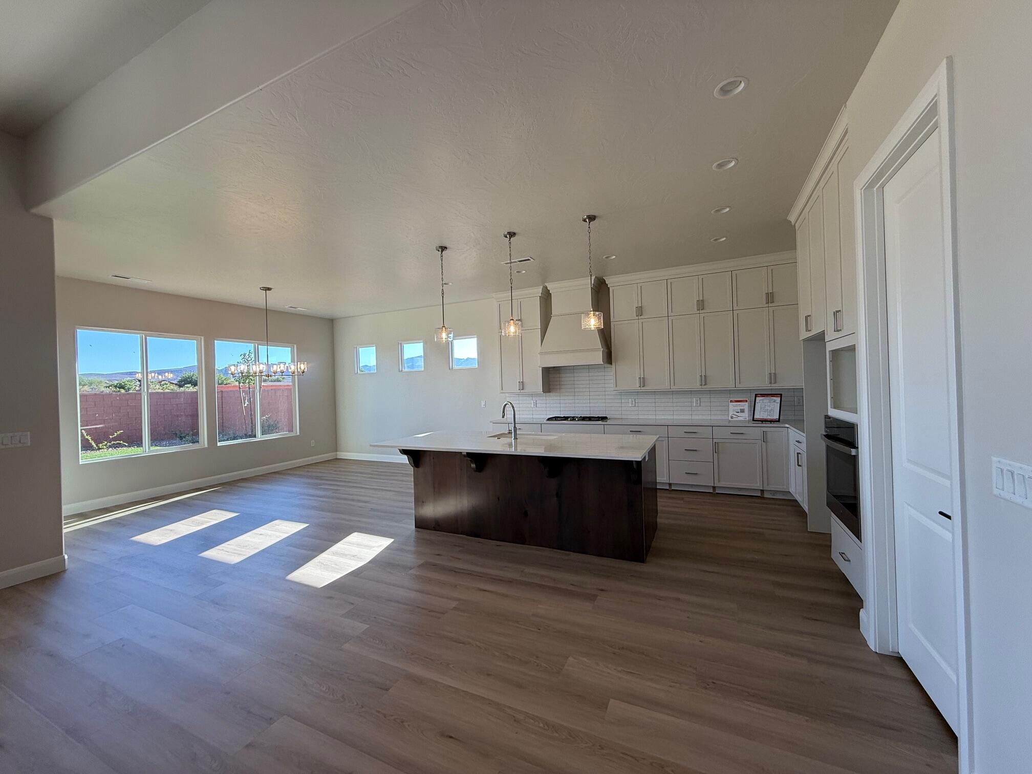 SERENITY ESTATES - Residential