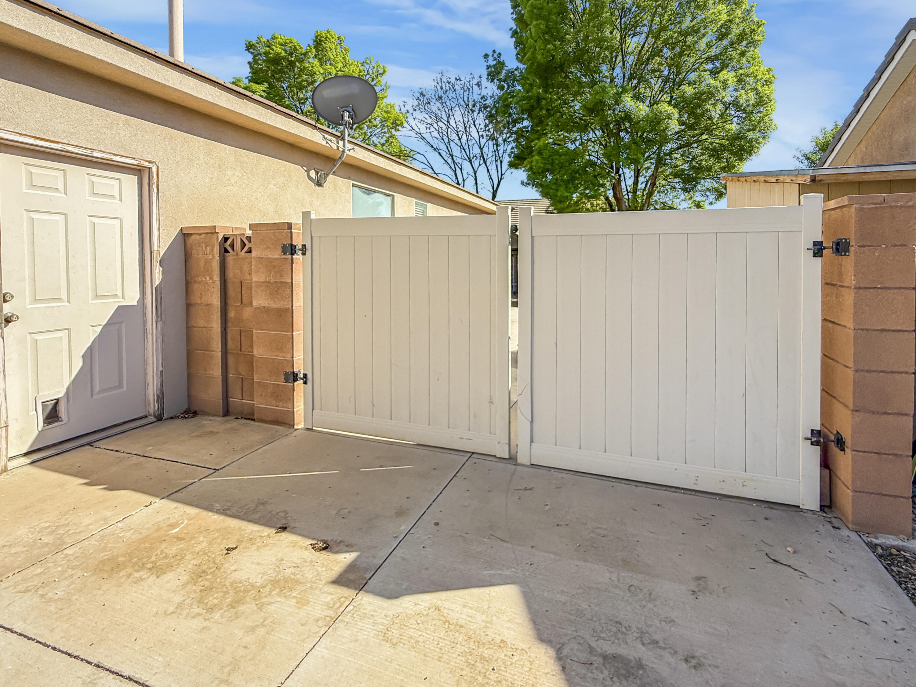 FIELDS - Residential