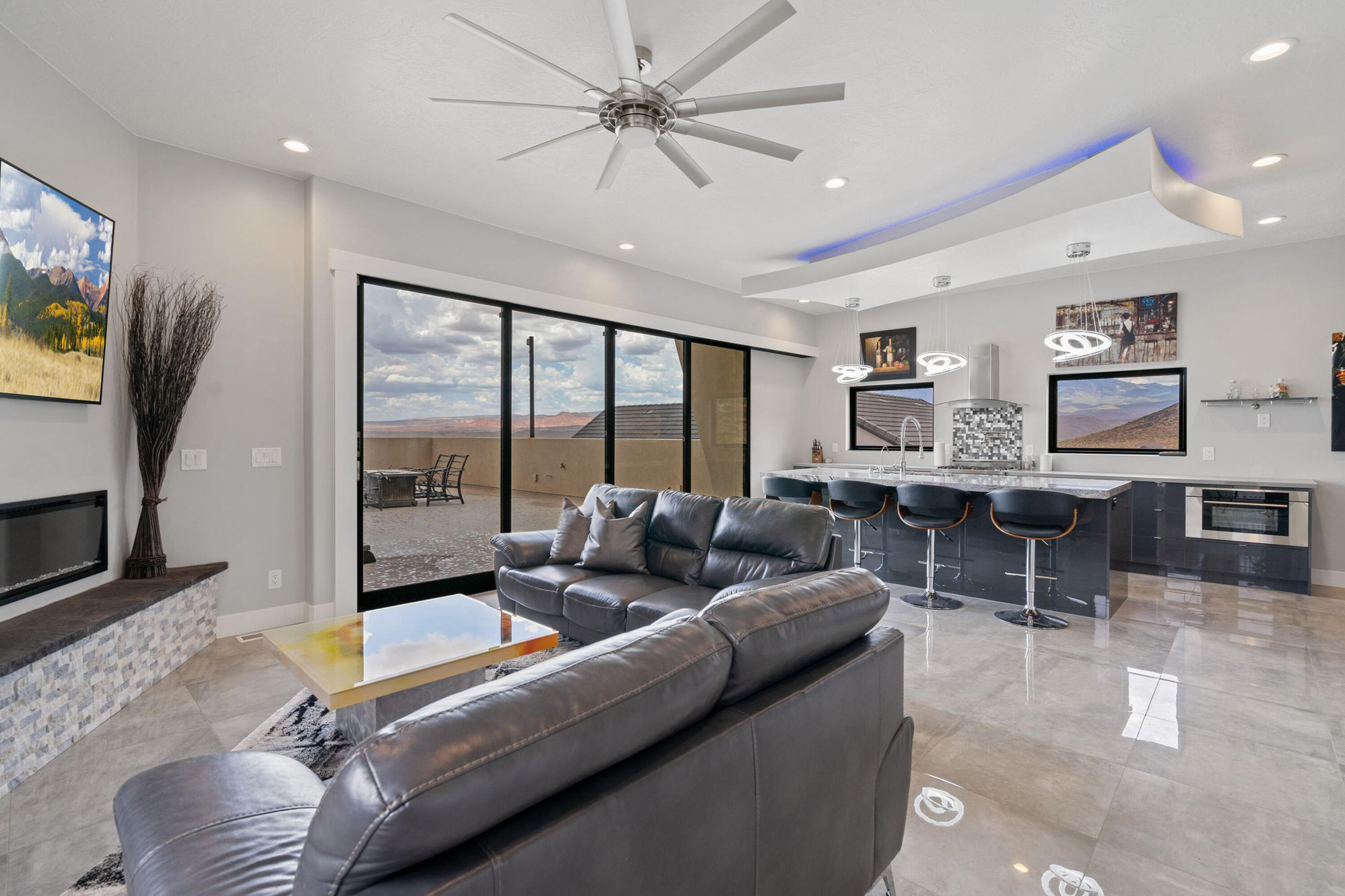 DIXIE SPRINGS - Residential