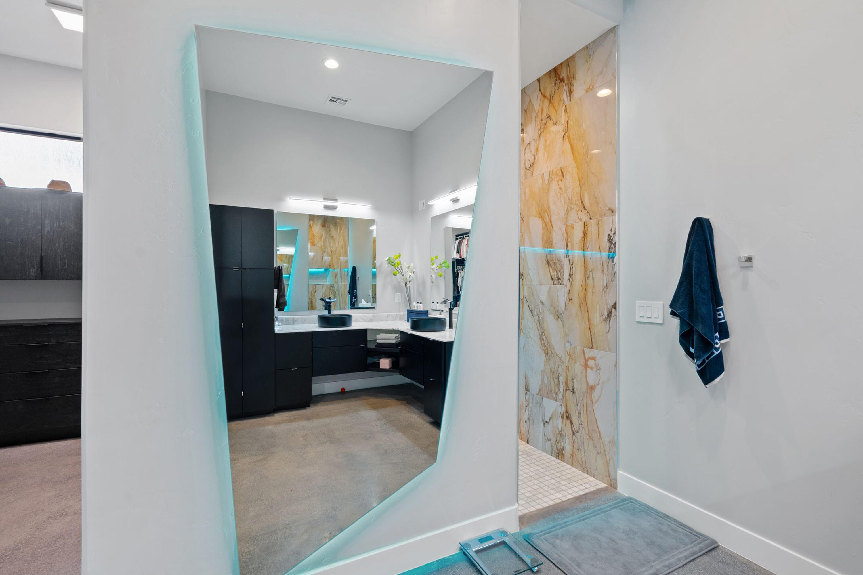 DIXIE SPRINGS - Residential