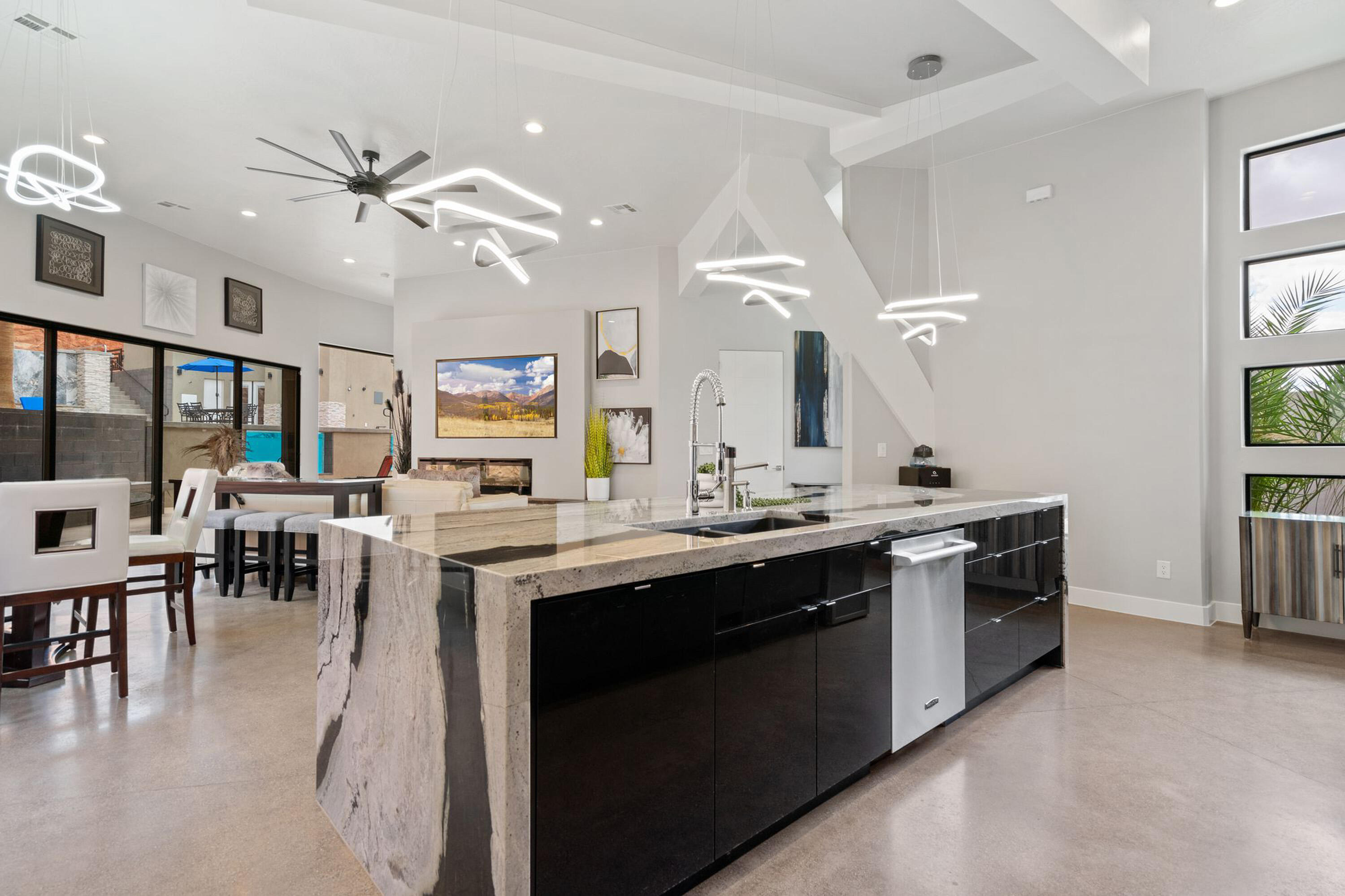 DIXIE SPRINGS - Residential