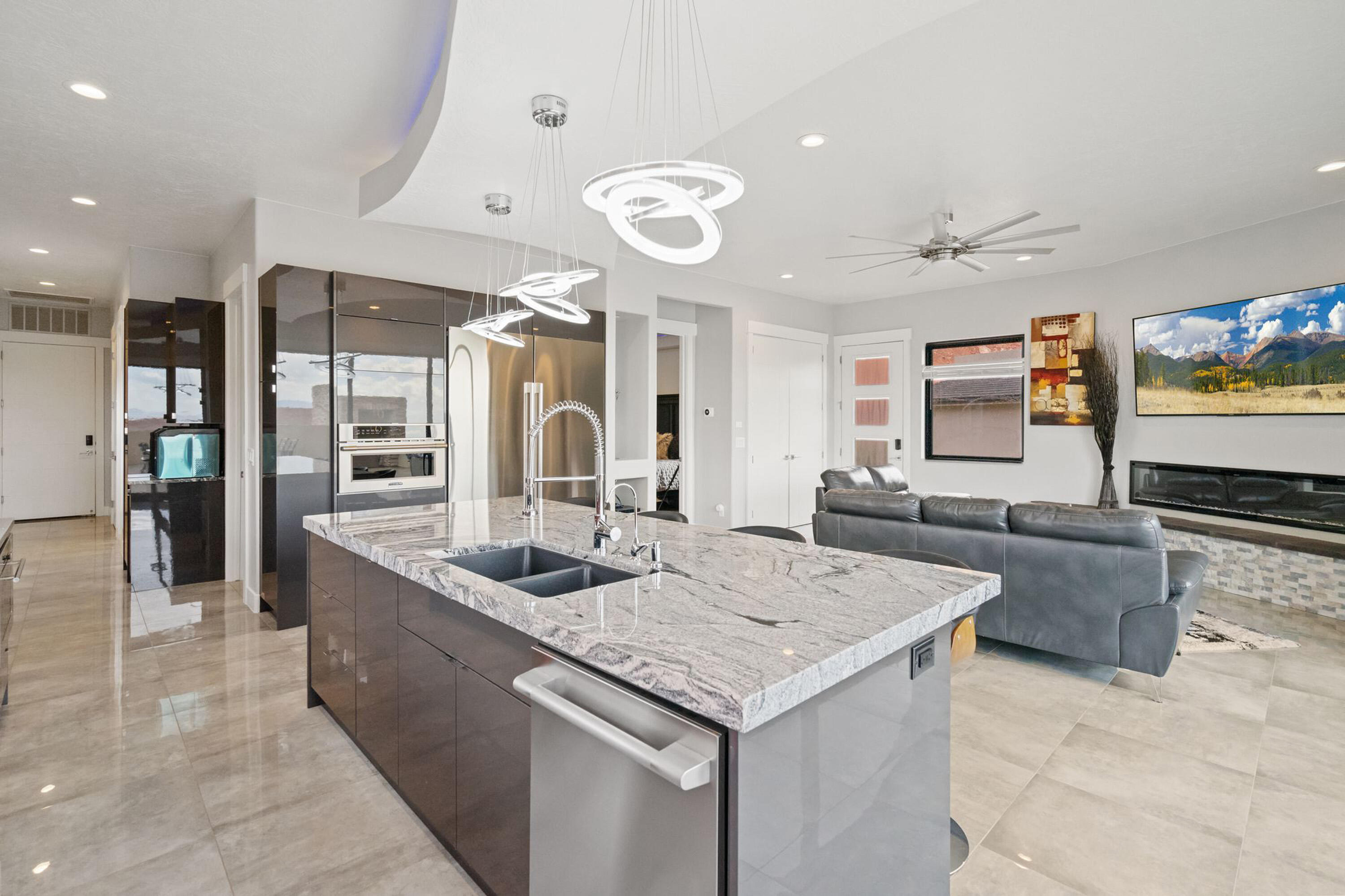 DIXIE SPRINGS - Residential