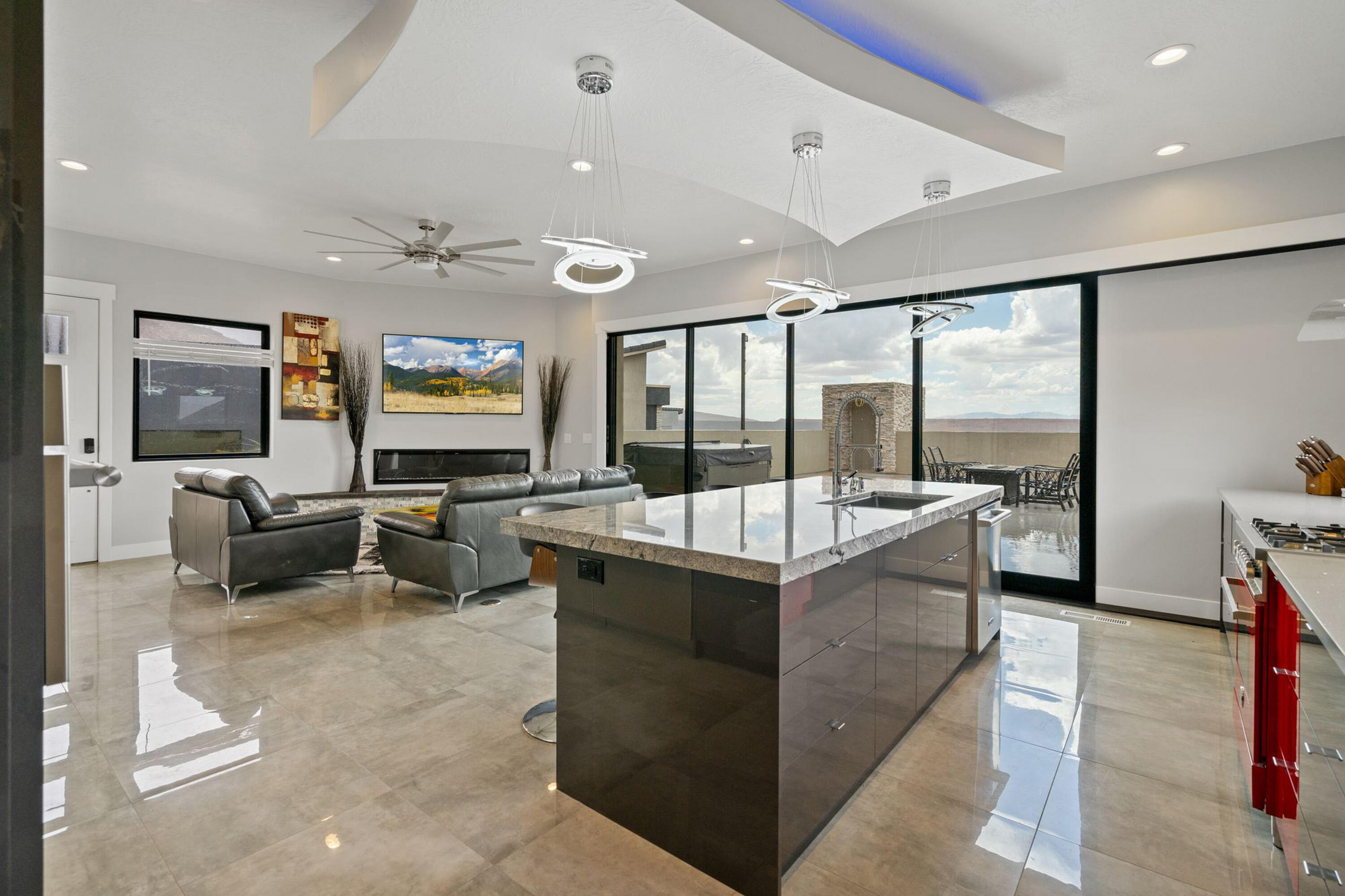 DIXIE SPRINGS - Residential