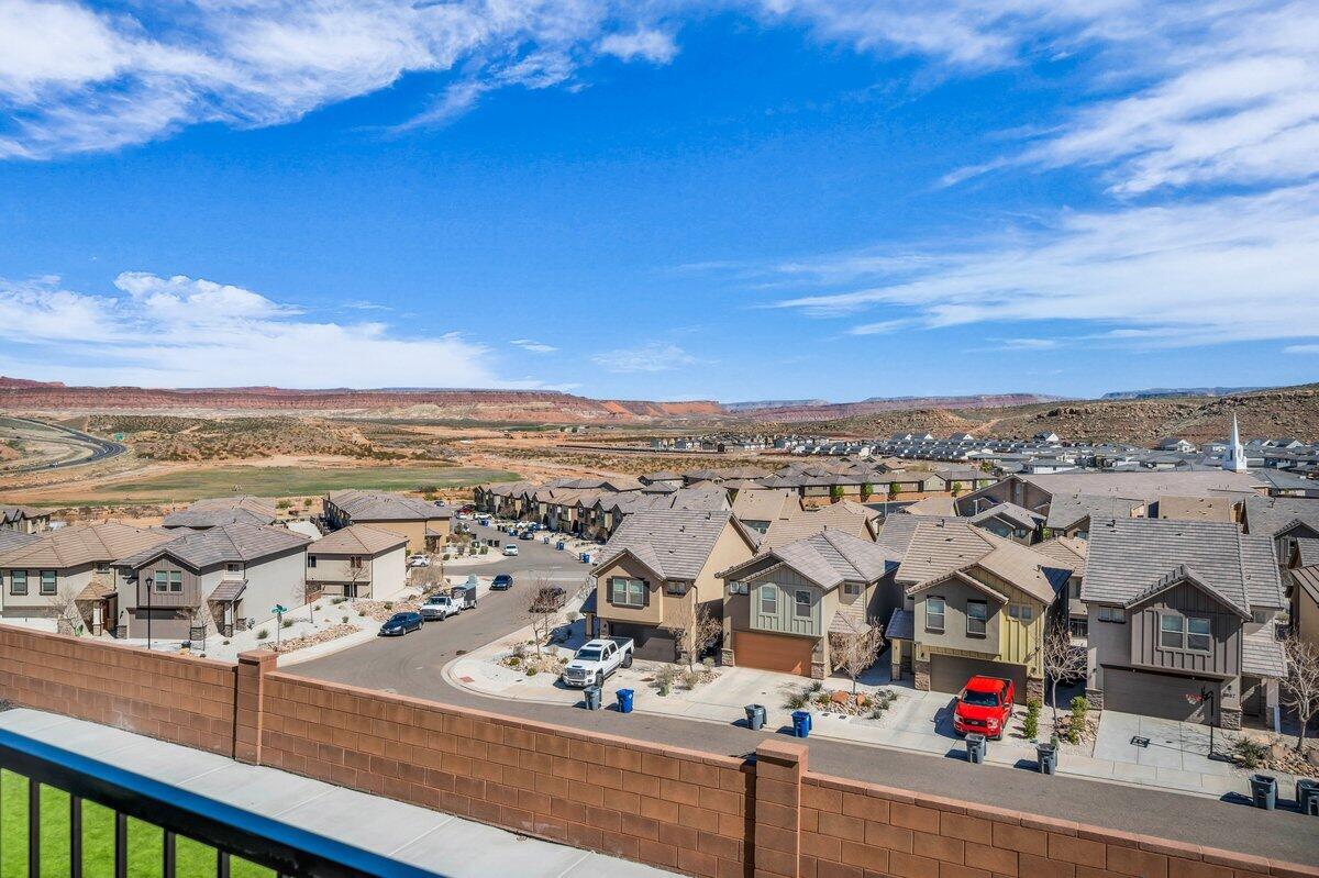 DESERT CREST - Residential